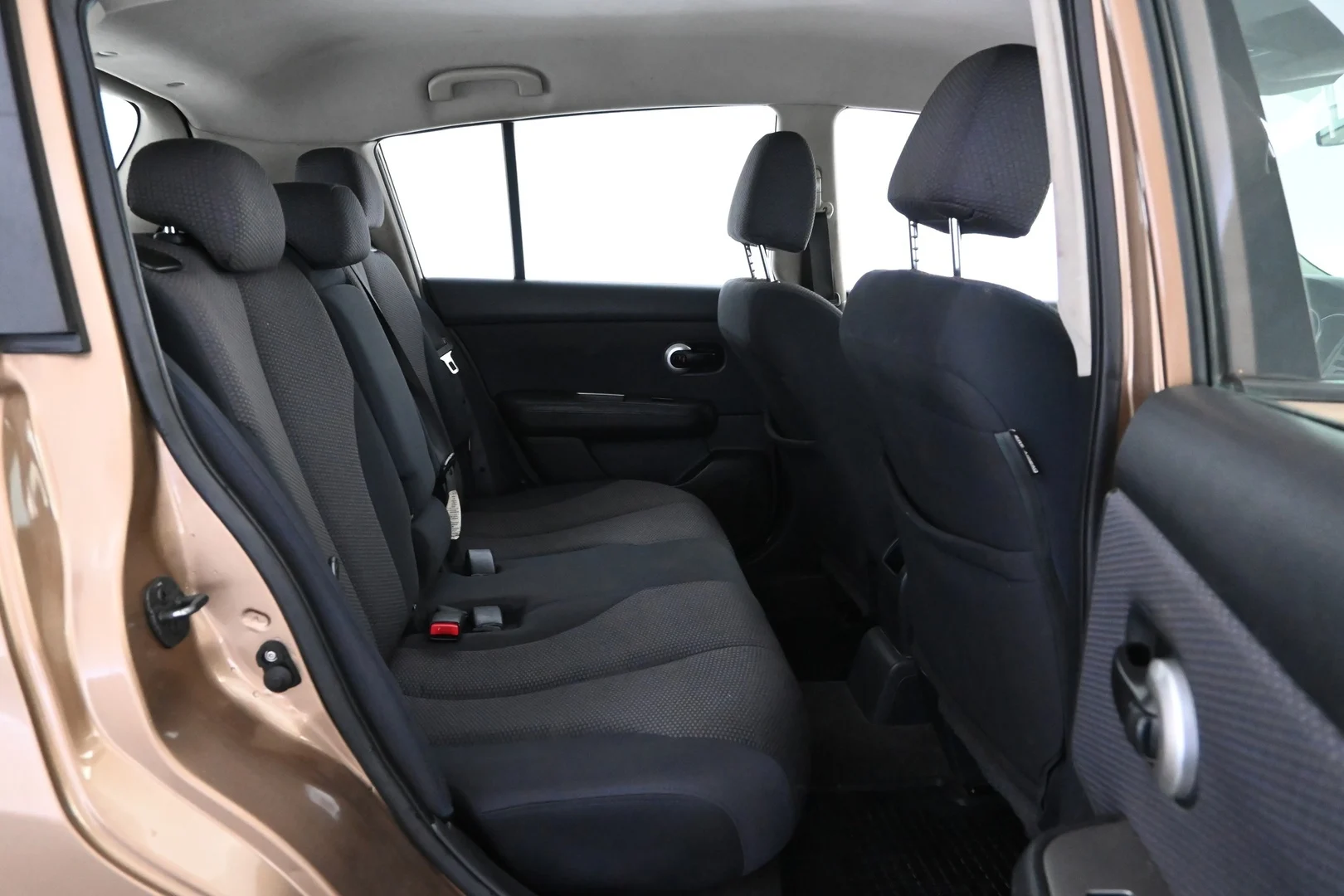 Car Image - 1MotGmbPt2tFURZj7Wm2Wy
