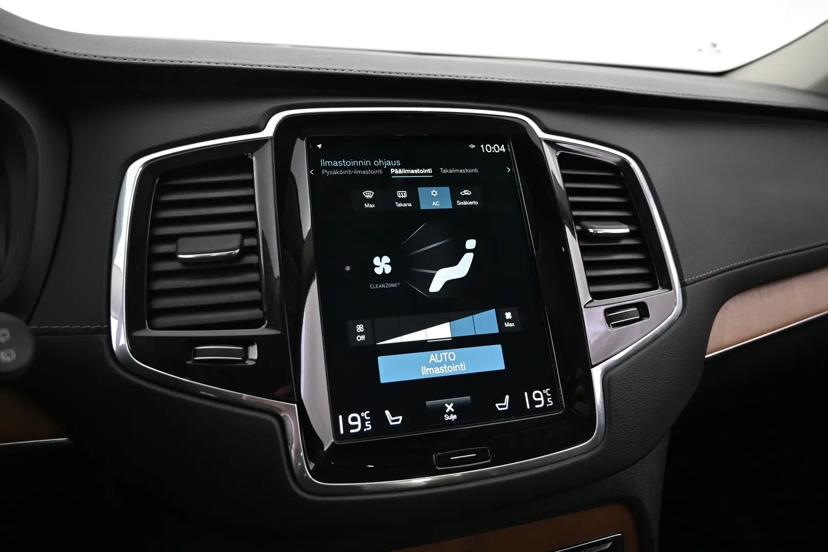 Car Image - 4TSSilqVPzvHXKbhyNBVWJ