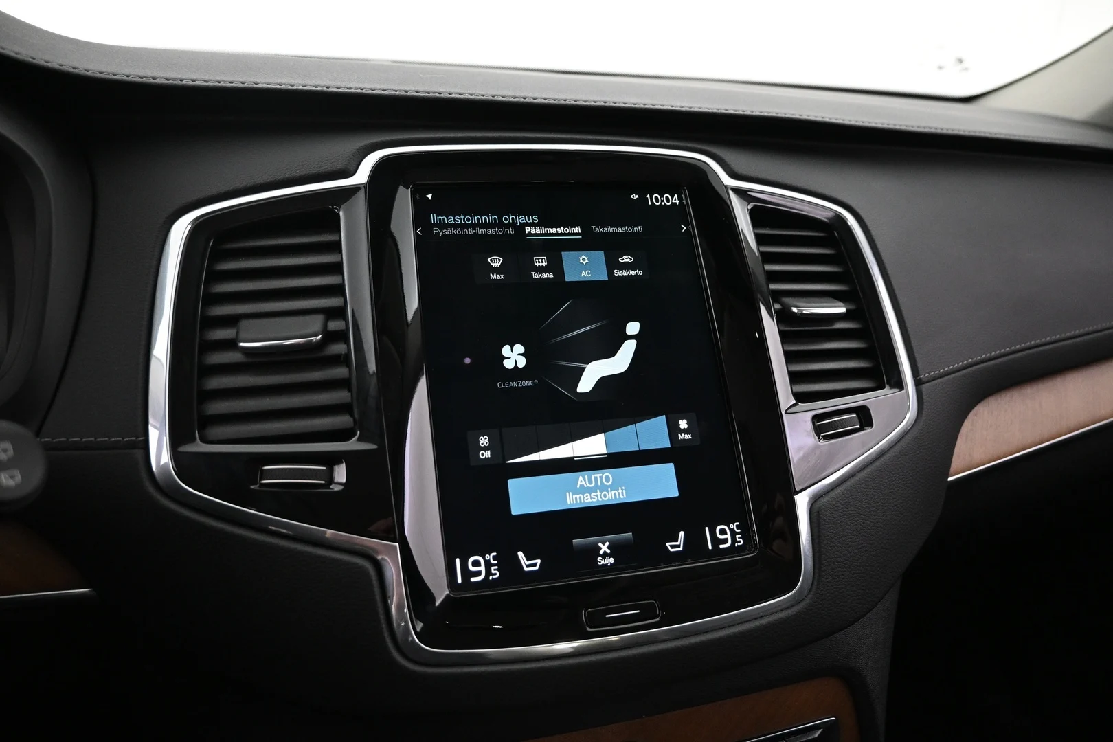 Car Image - 4TSSilqVPzvHXKbhyNBVWJ