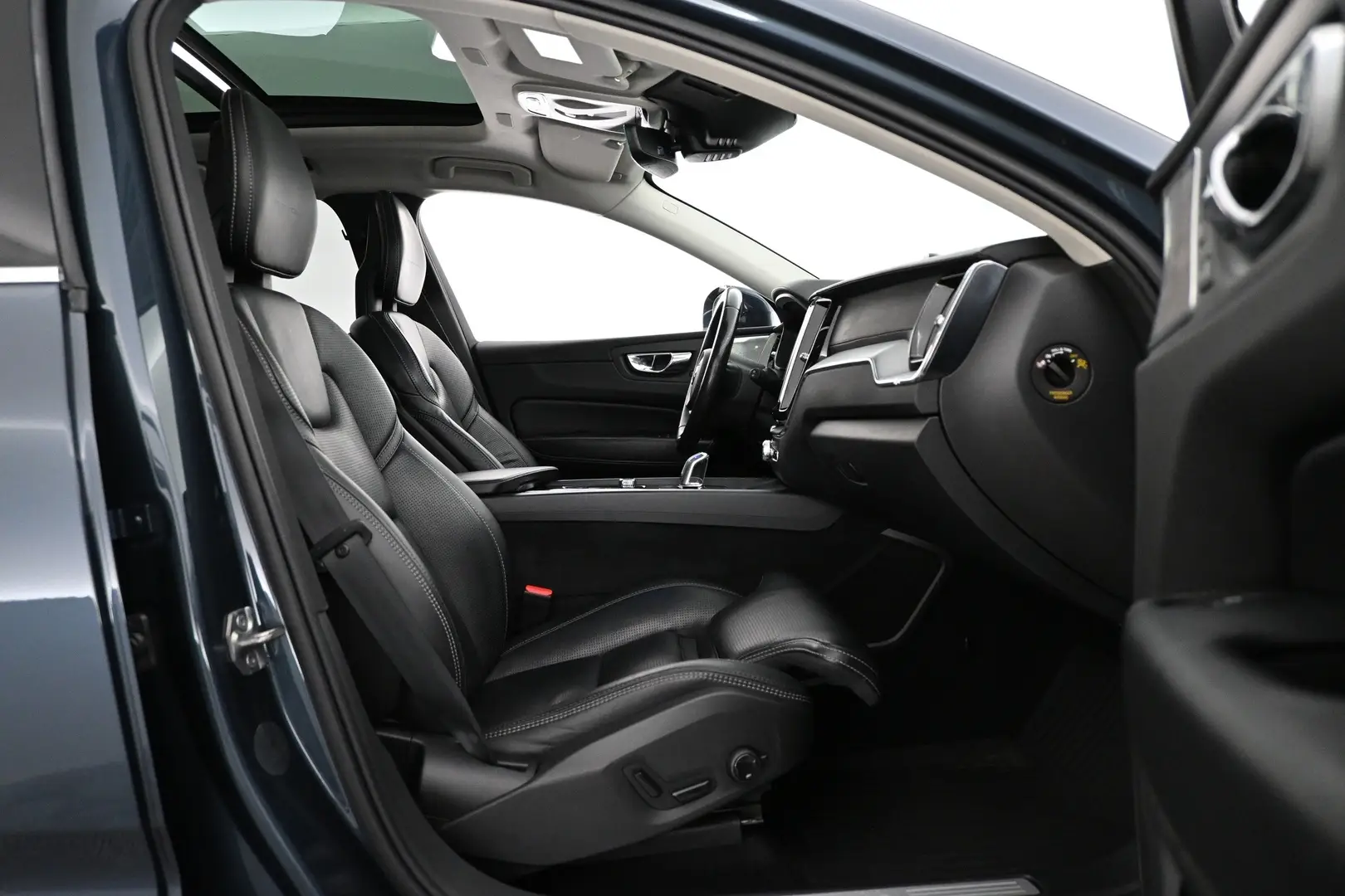 Car Image - 49EhF0f5gg22xxBRqOzEHq
