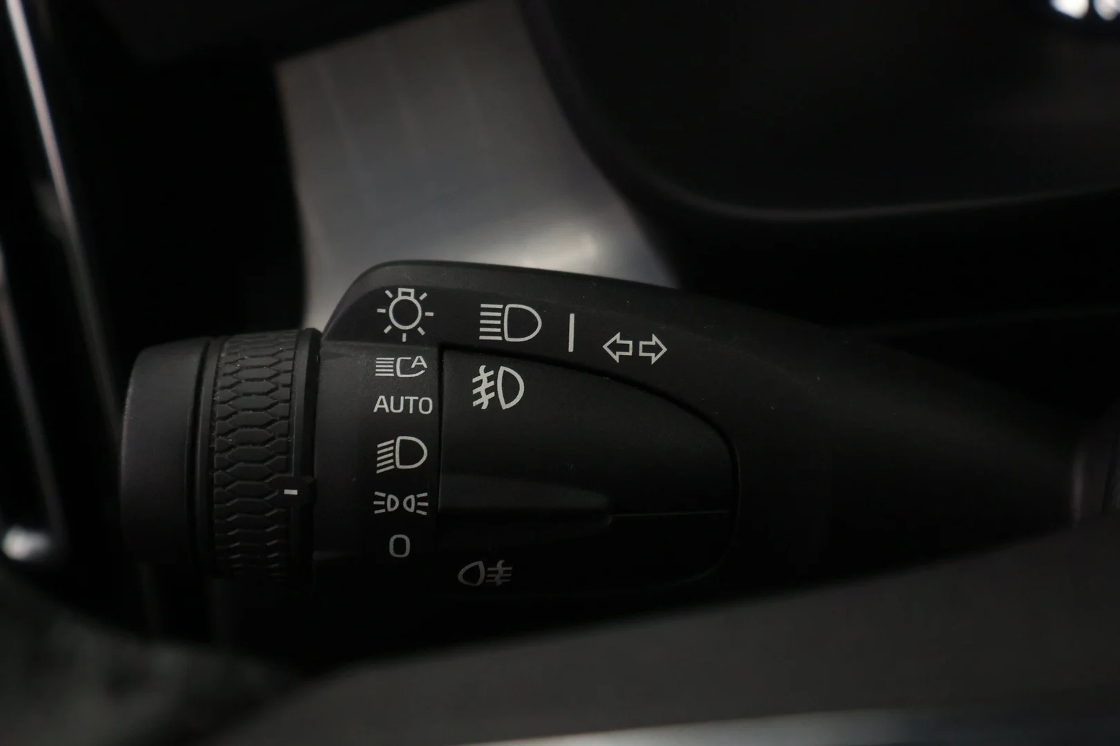 Car Image - 5XQbX6AyM9ZNFRsYMsFtPK