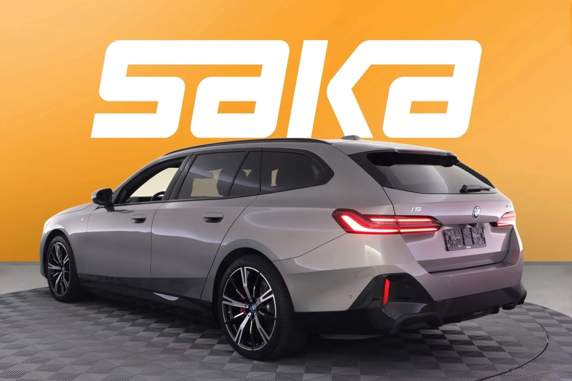 Car Image - 3fLmq34zL5Nn4X1hOmxT9N