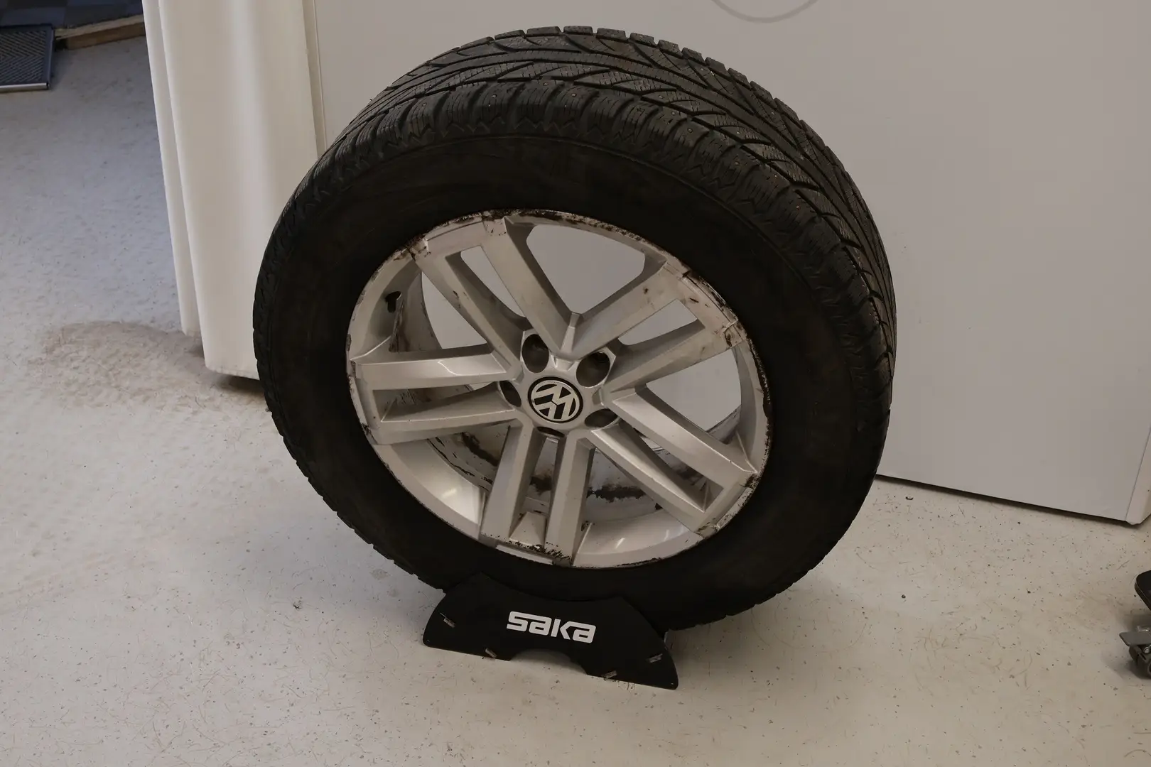 Car Image - 5fIUU6OGiCnivMp8aaXiDB