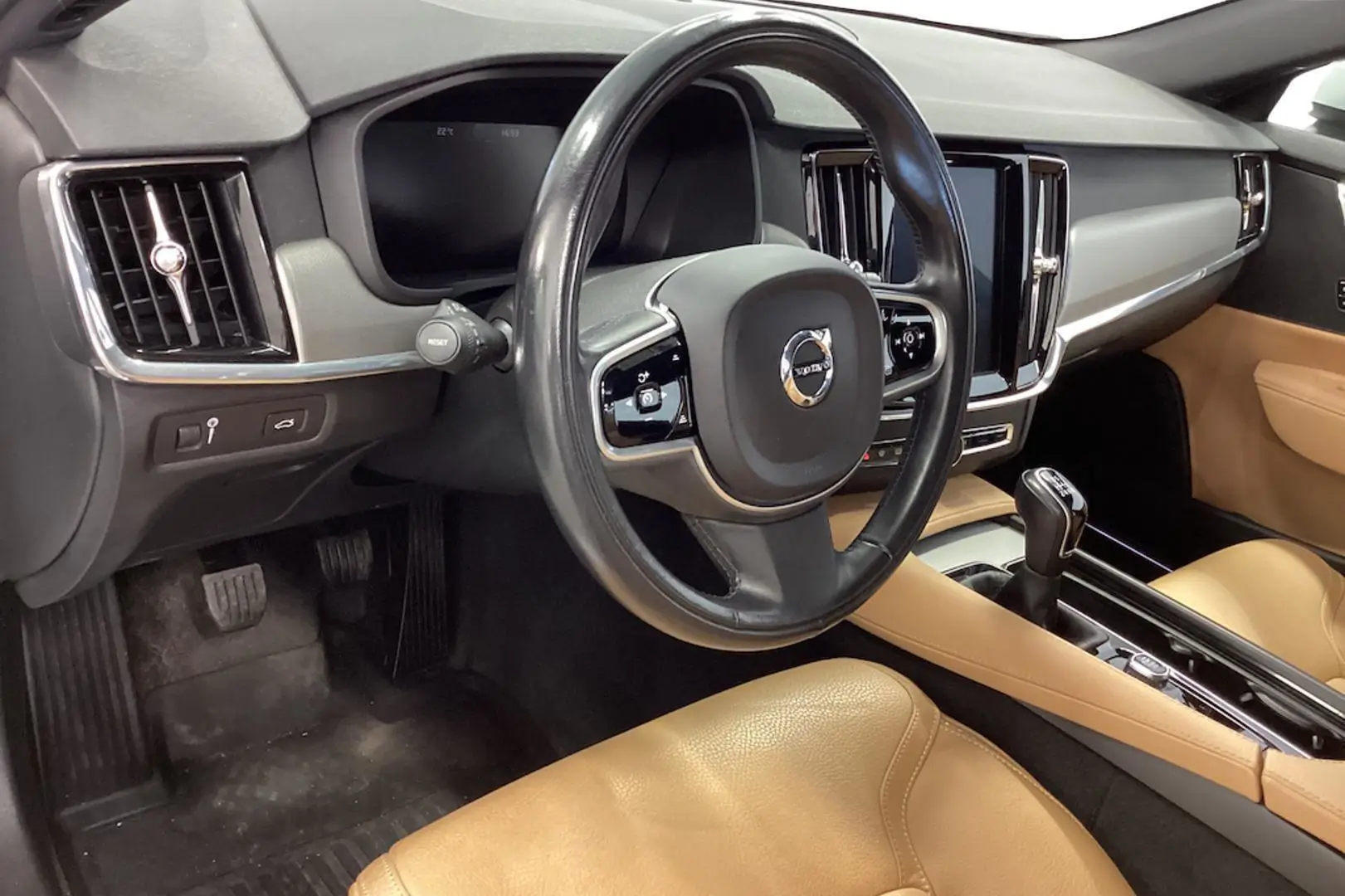 Car Image - 4nmmsAimTrhXTtt2MjH0bs