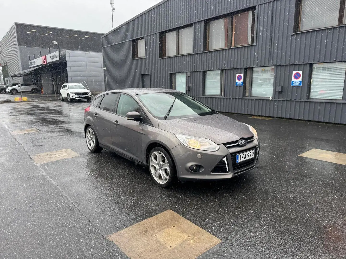 Car Image - 29y1OM9LIzCbtBbpTRh11I