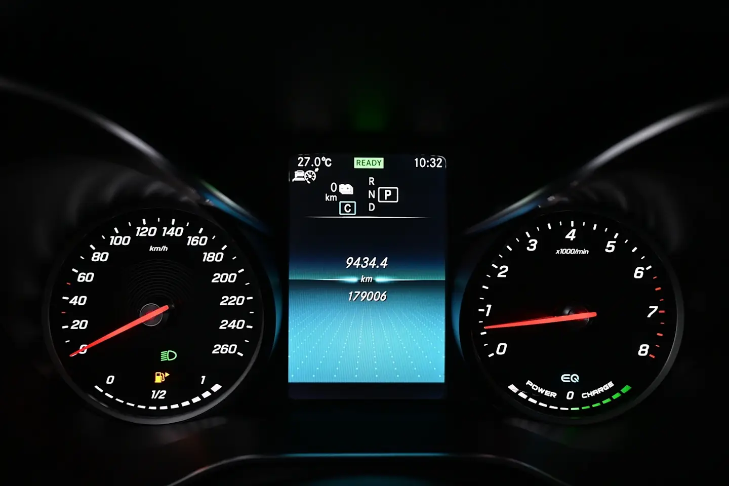 Car Image - 4vAHiGUG72LpAgkBj7Vr2d