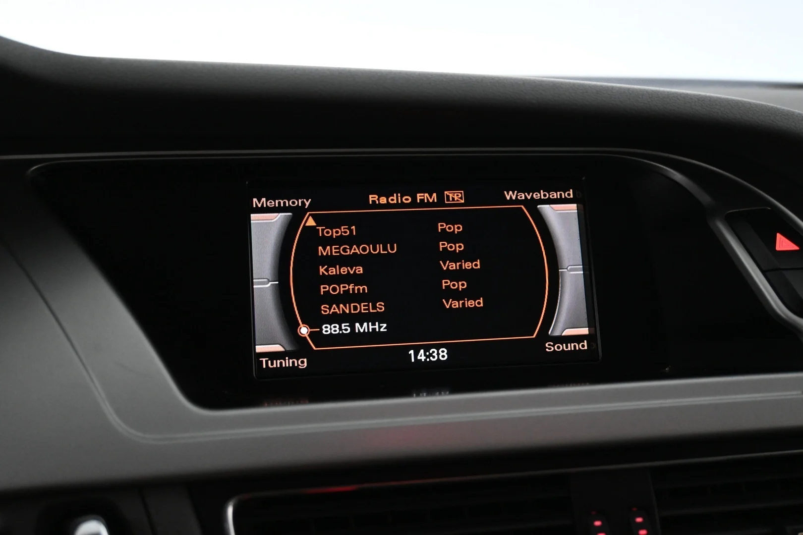 Car Image - 4BixllG5MFVnsfs7QM84bJ
