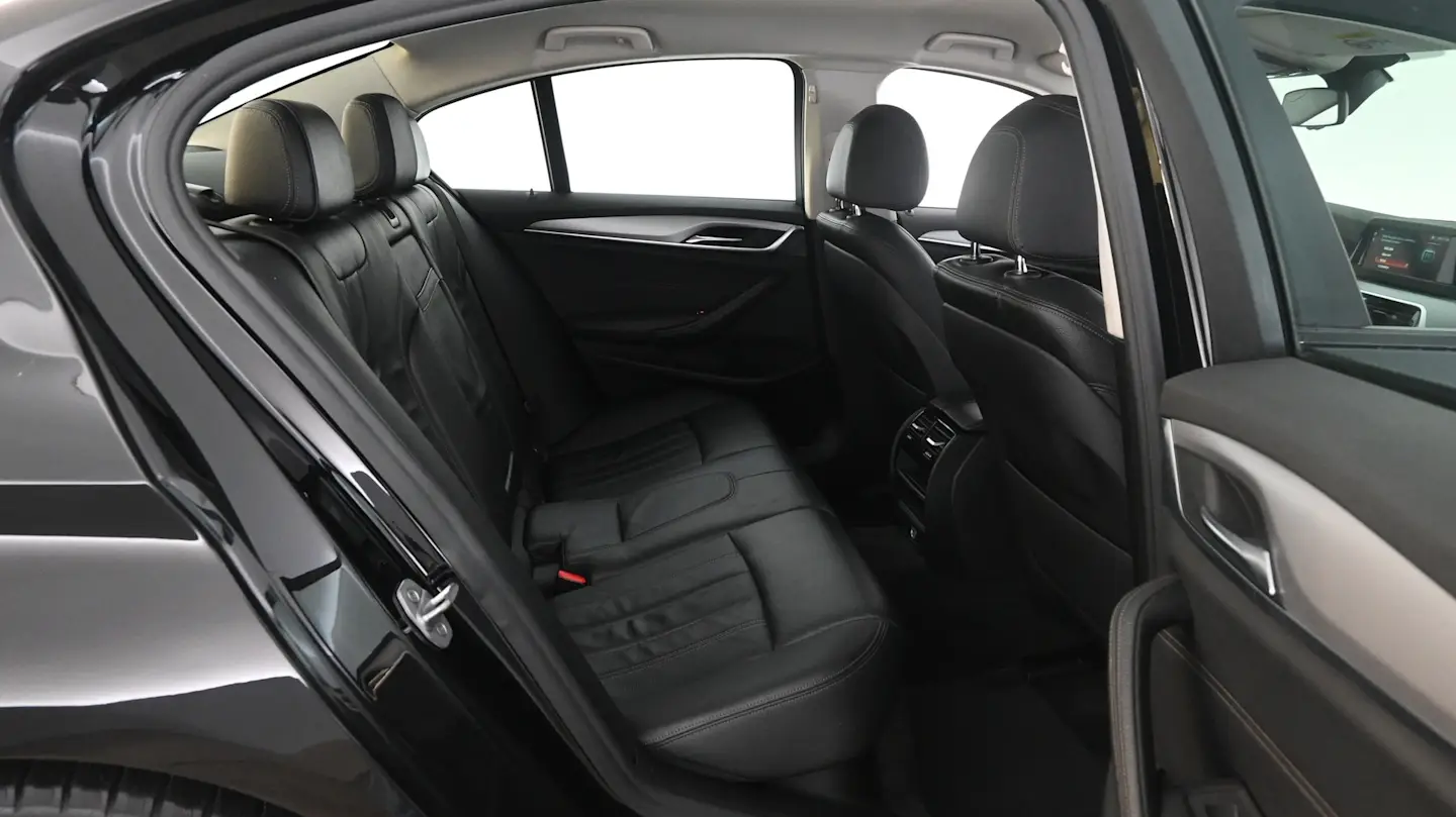 Car Image - 1jiaJH4QWucitLWrCyiYLp