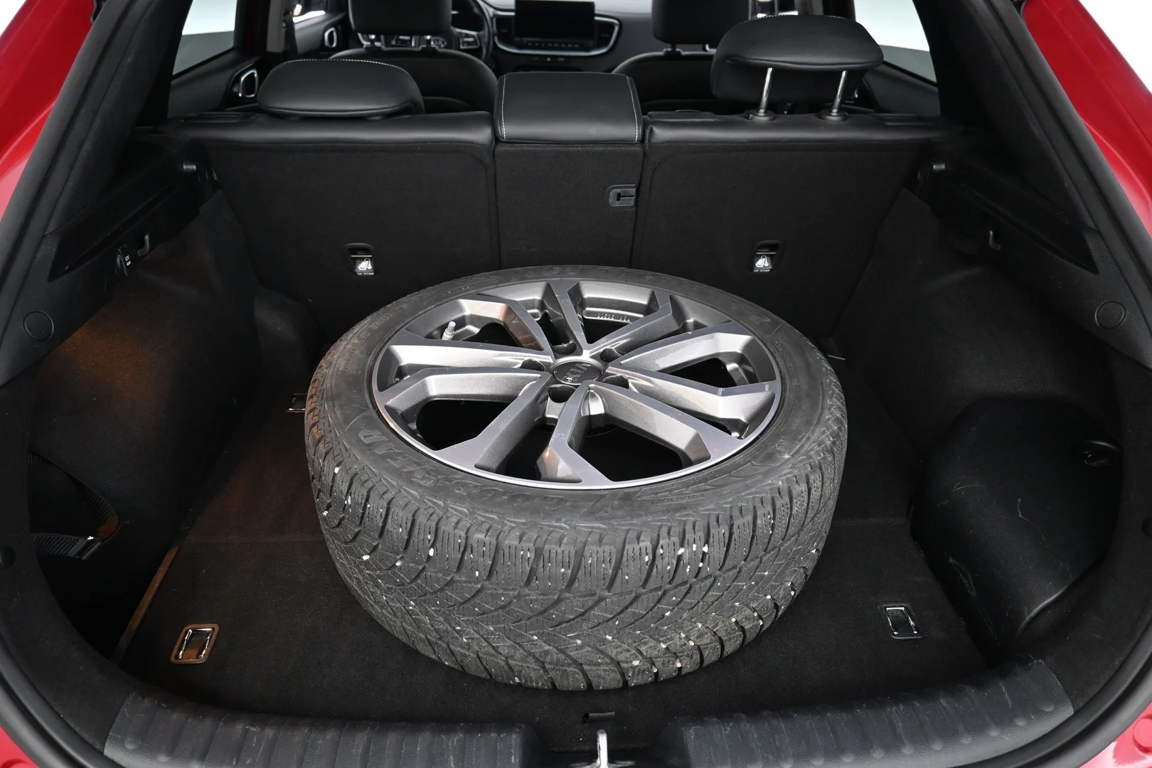 Car Image - 3I2IRytBHn58XcGoo3ipsD