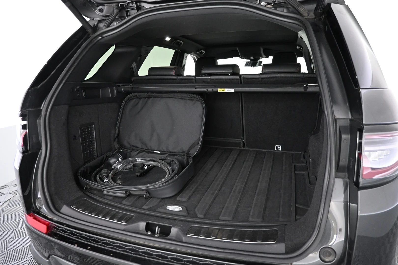 Car Image - 1HHY7jb22lndT181N4YQOY