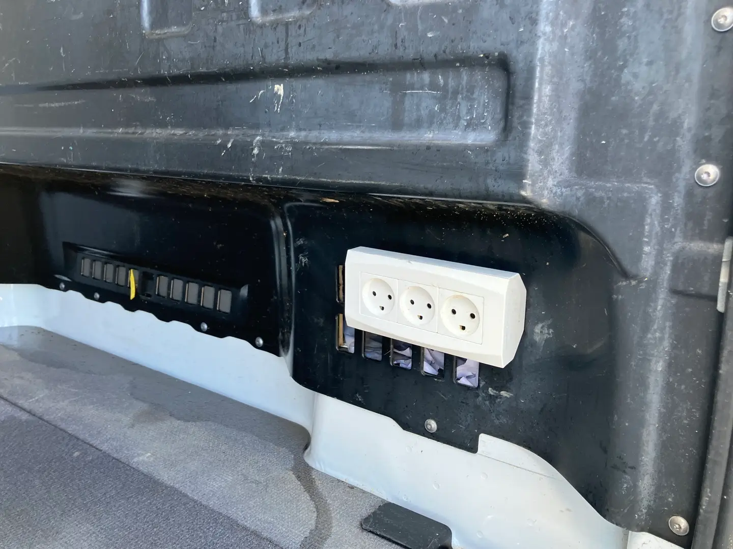 Car Image - 6DZzypxShgOQWqtUKUy5QW