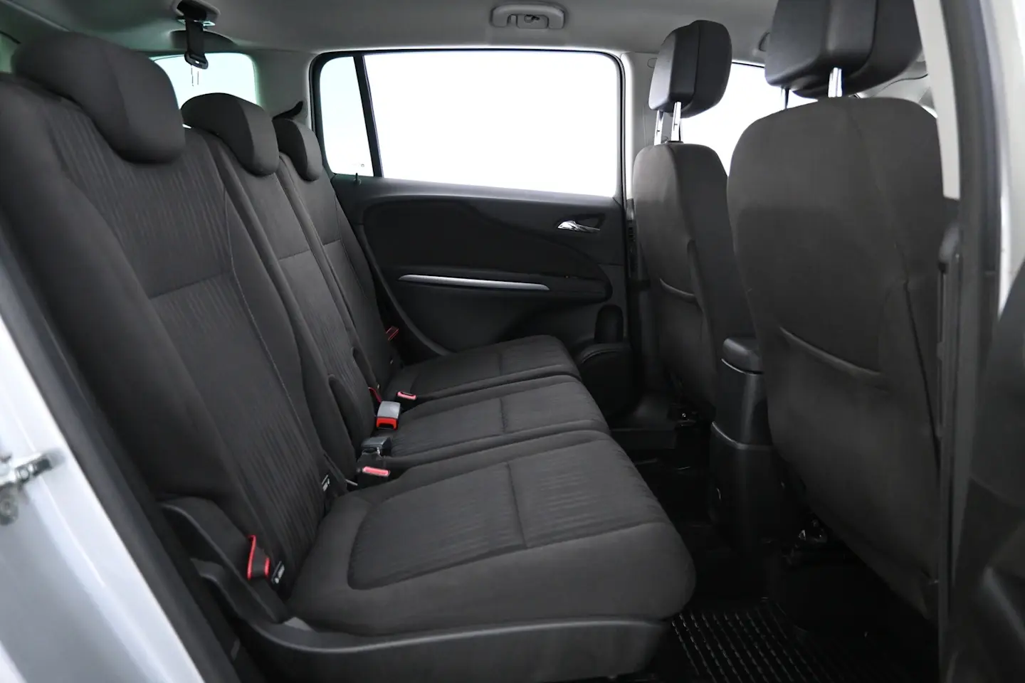 Car Image - 6oUZgapib6ycl7S9mc91xo