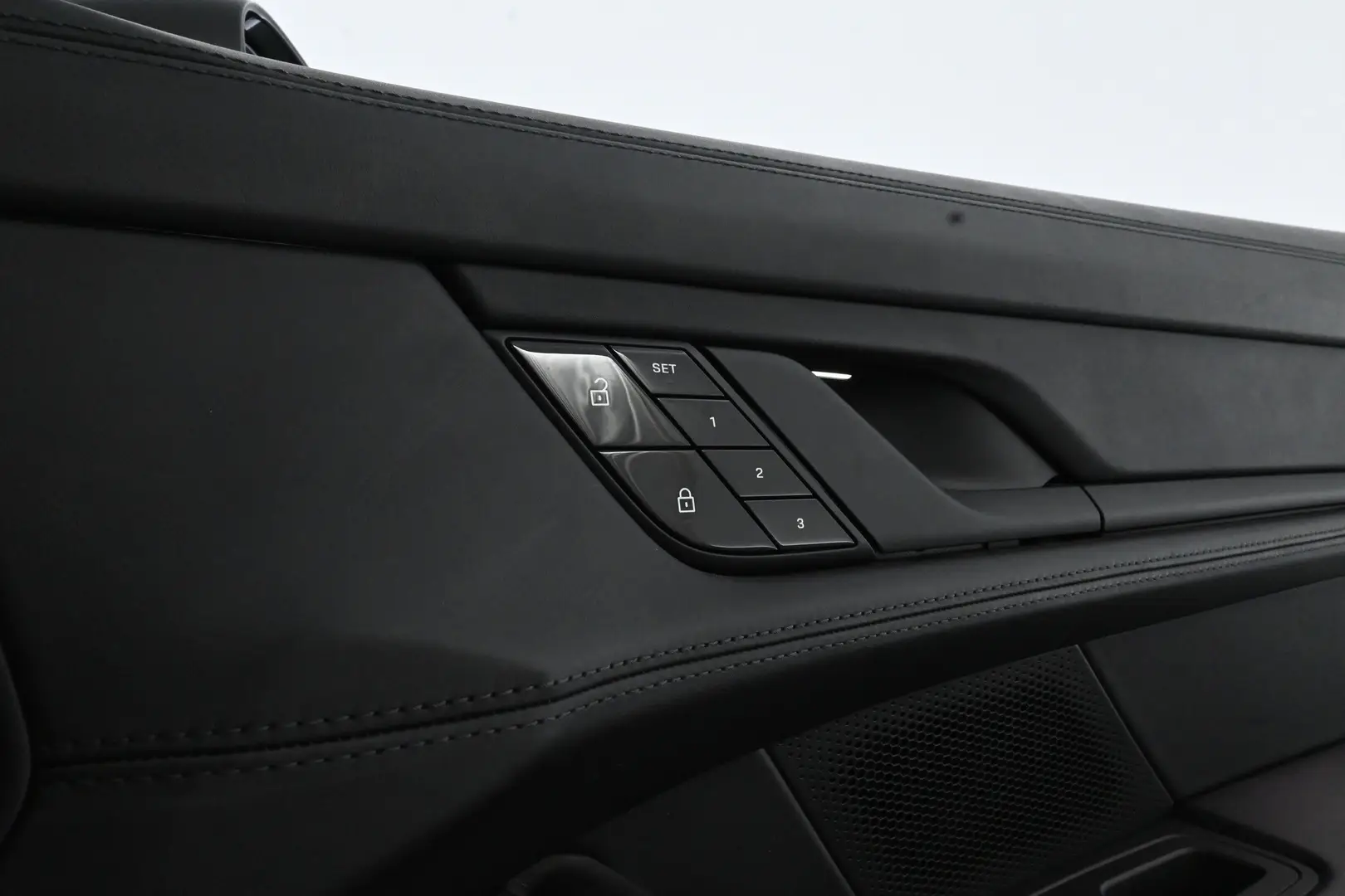 Car Image - 6nnc7MGdvUPOuC7CYTKxkW