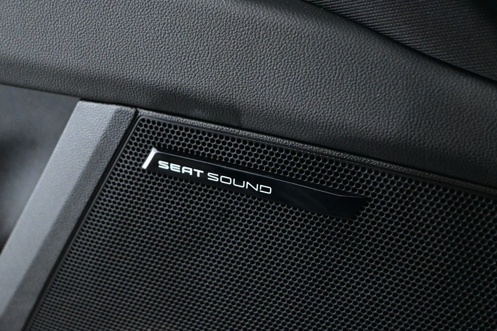 Car Image - JXXDgwWVhxrXqtBEXmkAt