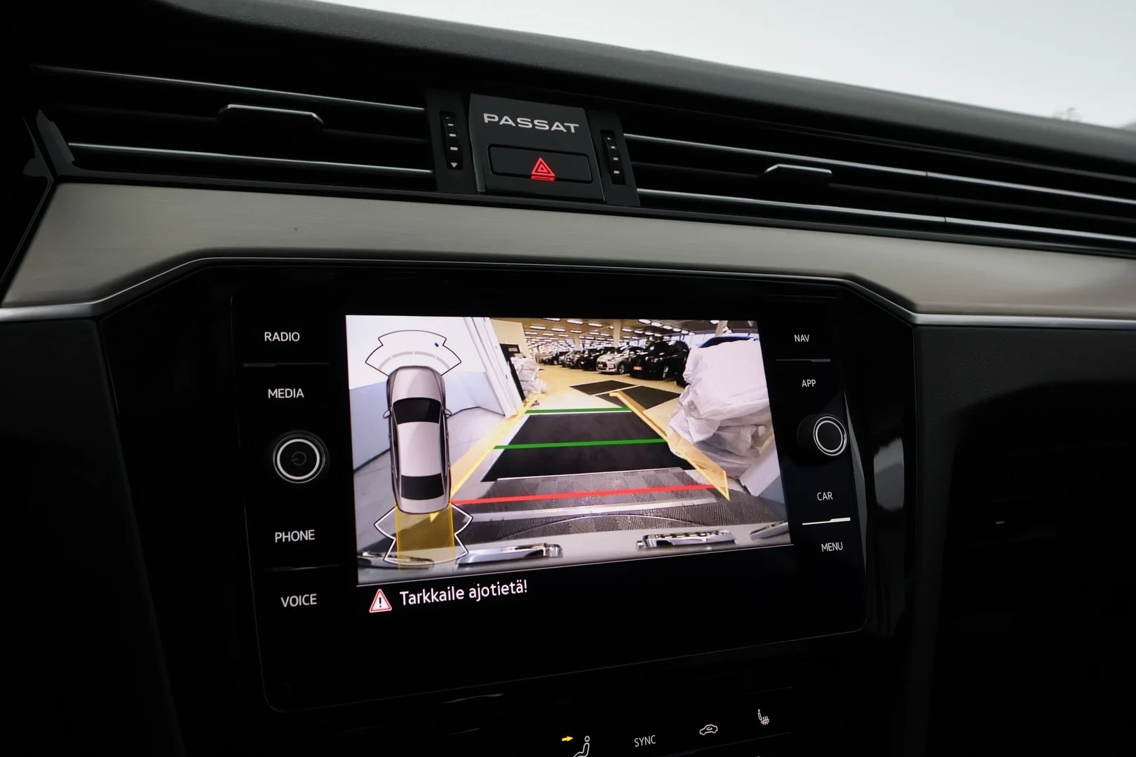 Car Image - dbpsPVn8iqfP5SgteeVfh