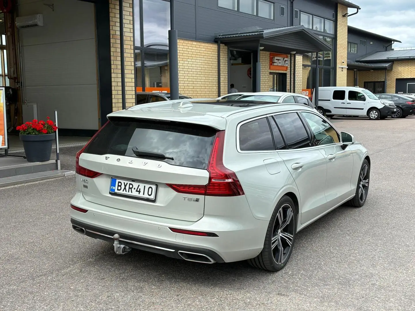 Car Image - 6nxpujXsPvUgXlwsxyfq8B