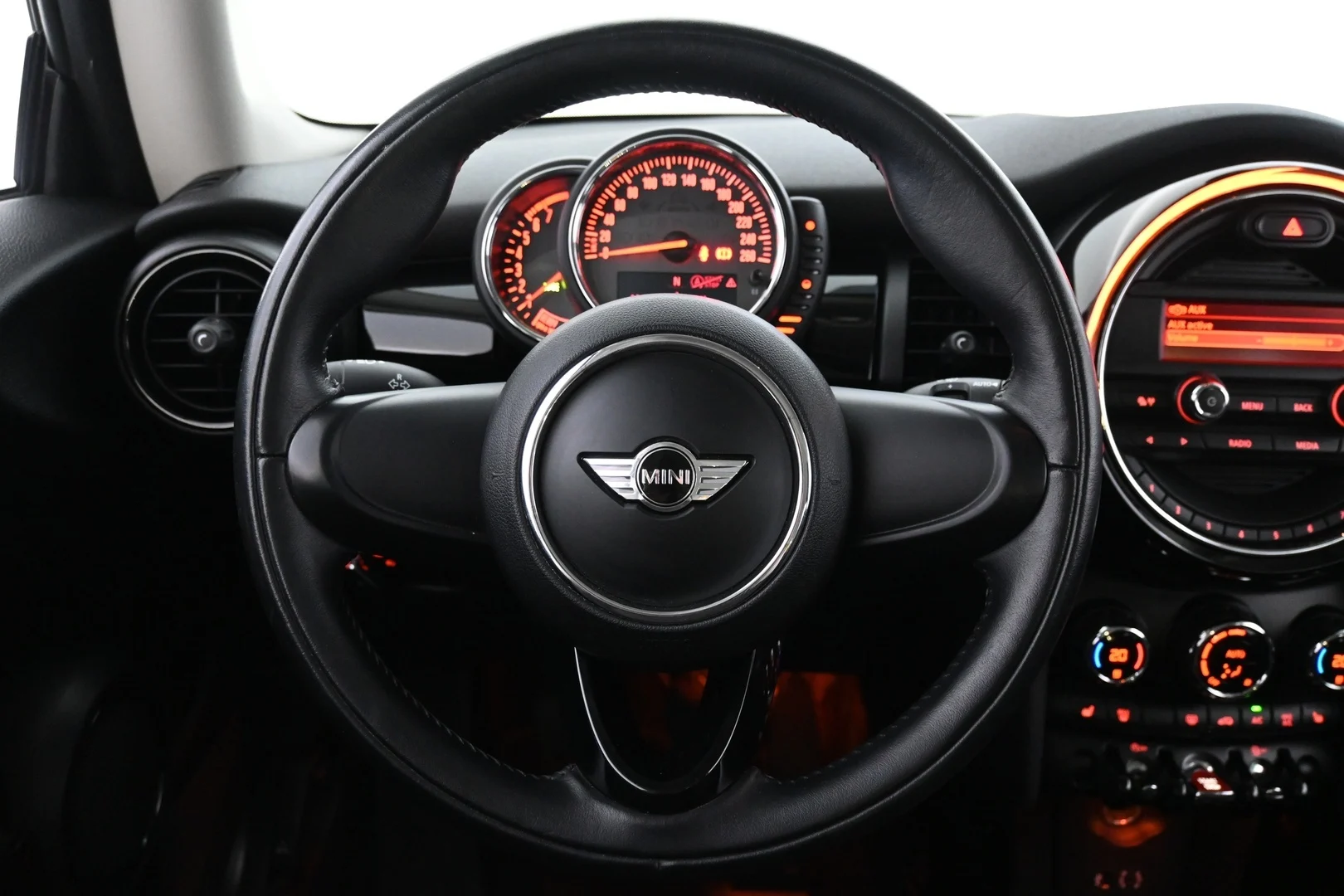 Car Image - ZLj8tOh0elS0iIGMG7MN6