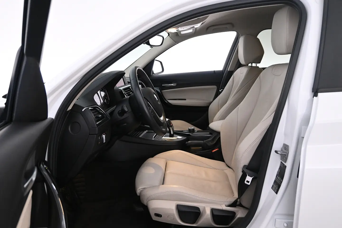 Car Image - 7pmkhNBXv3yuP6sLeTKXCE