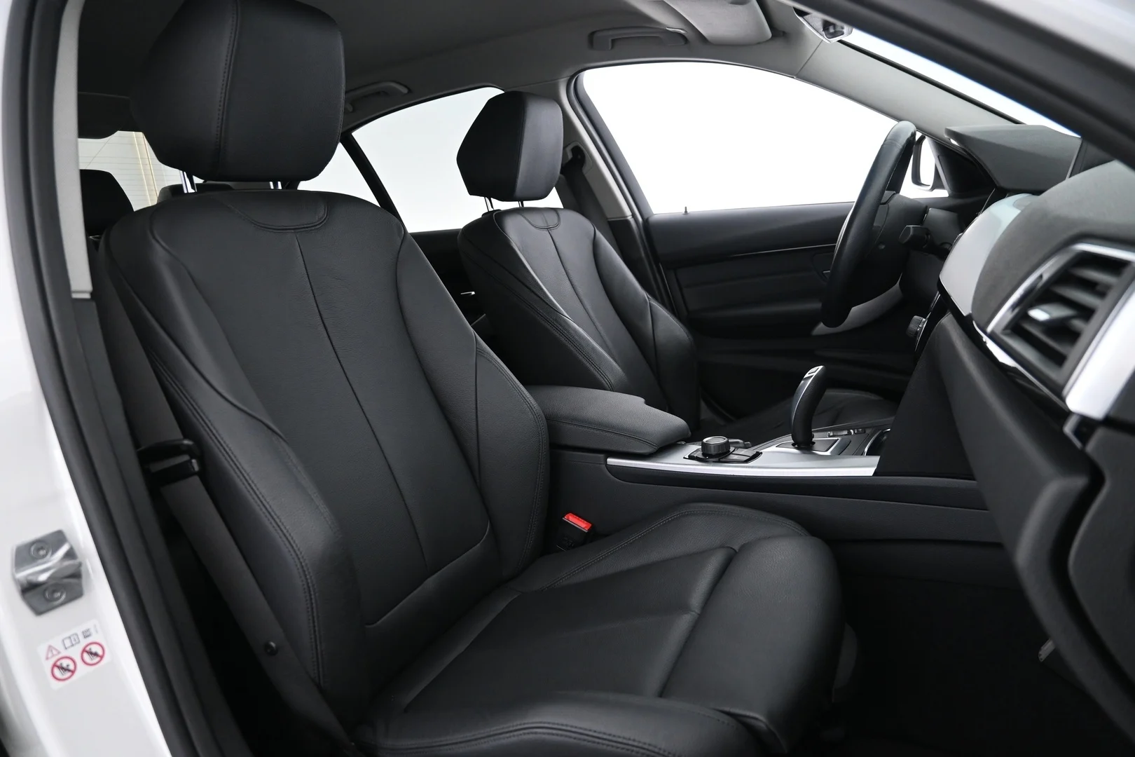Car Image - 41wDM4hgukprV31jNhalP4