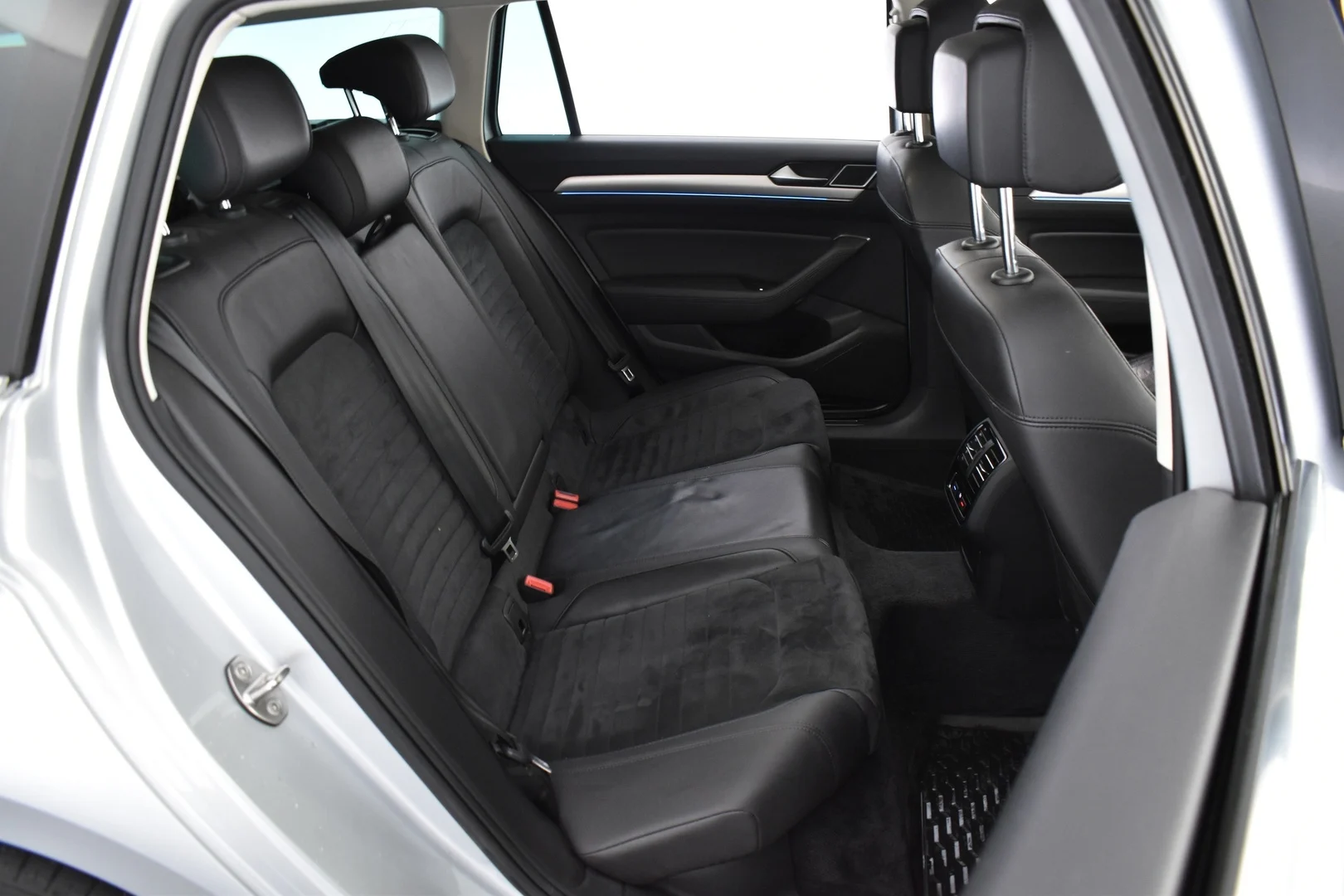 Car Image - 7ffU8D1CM9wXlJrkb88Bi