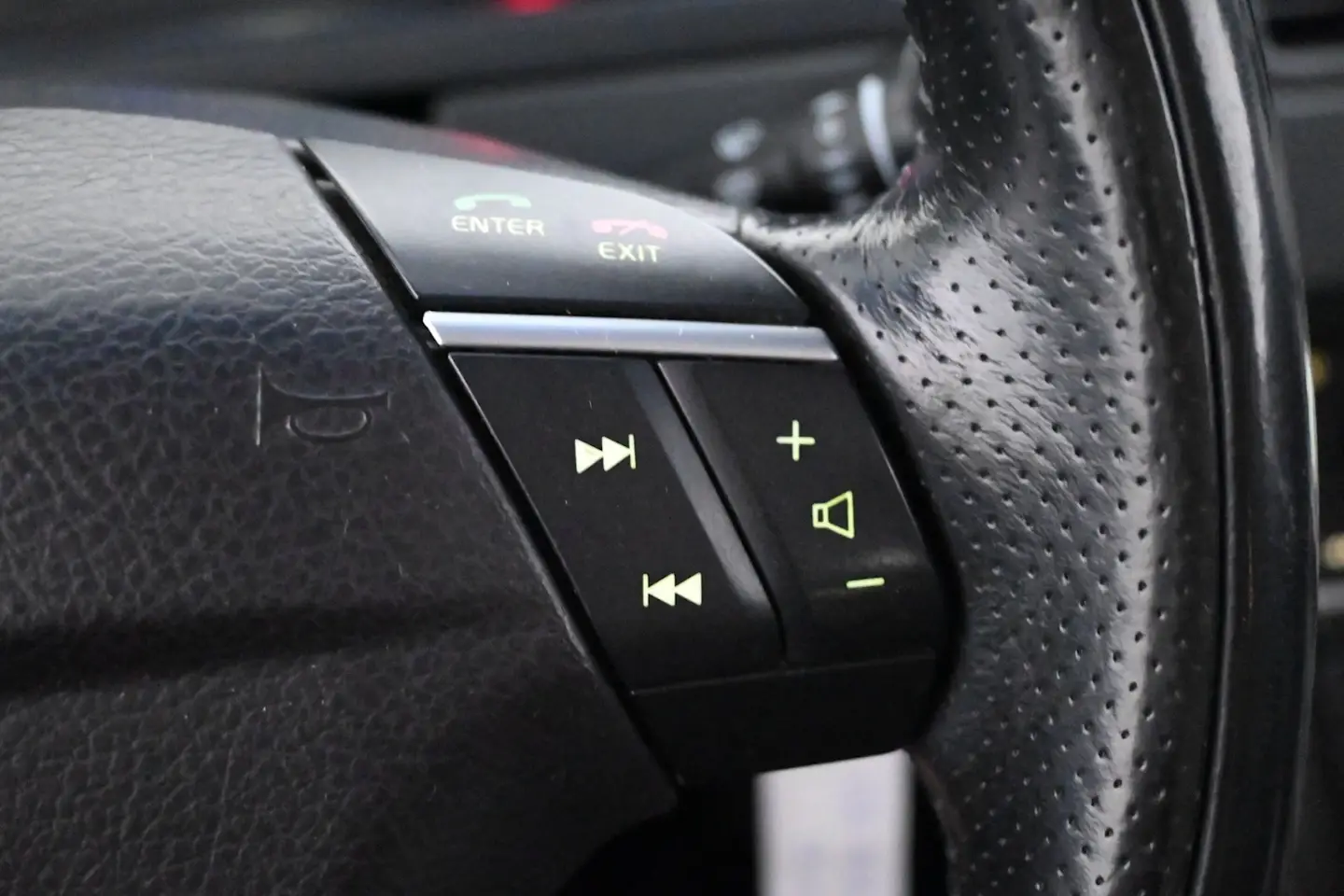 Car Image - 1li7hbA7bg4RWn1z0cgSMm