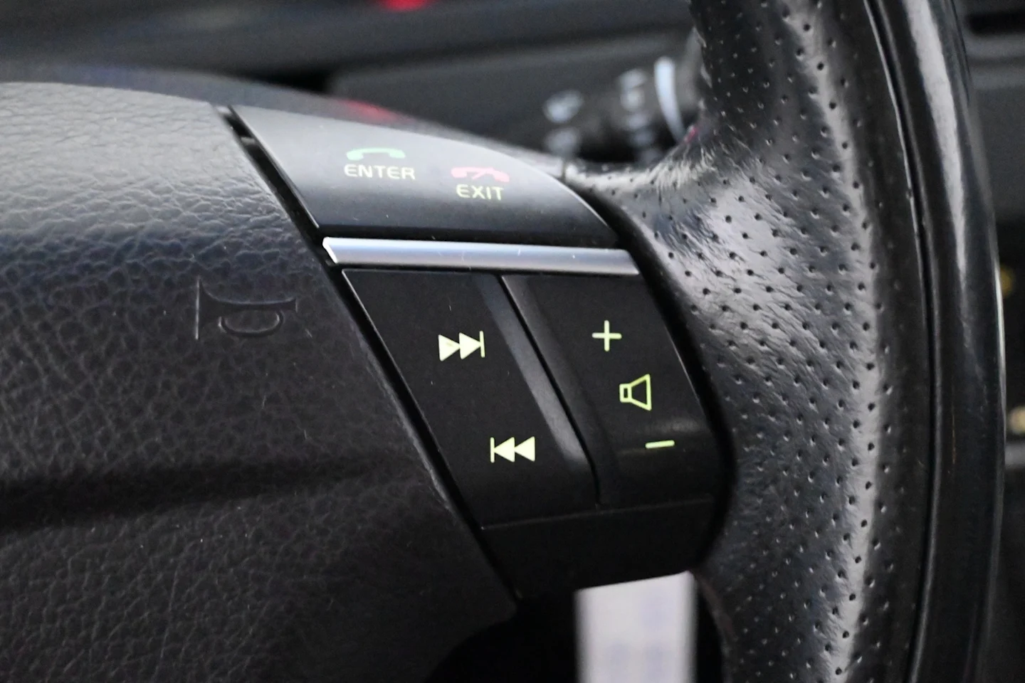 Car Image - 1li7hbA7bg4RWn1z0cgSMm