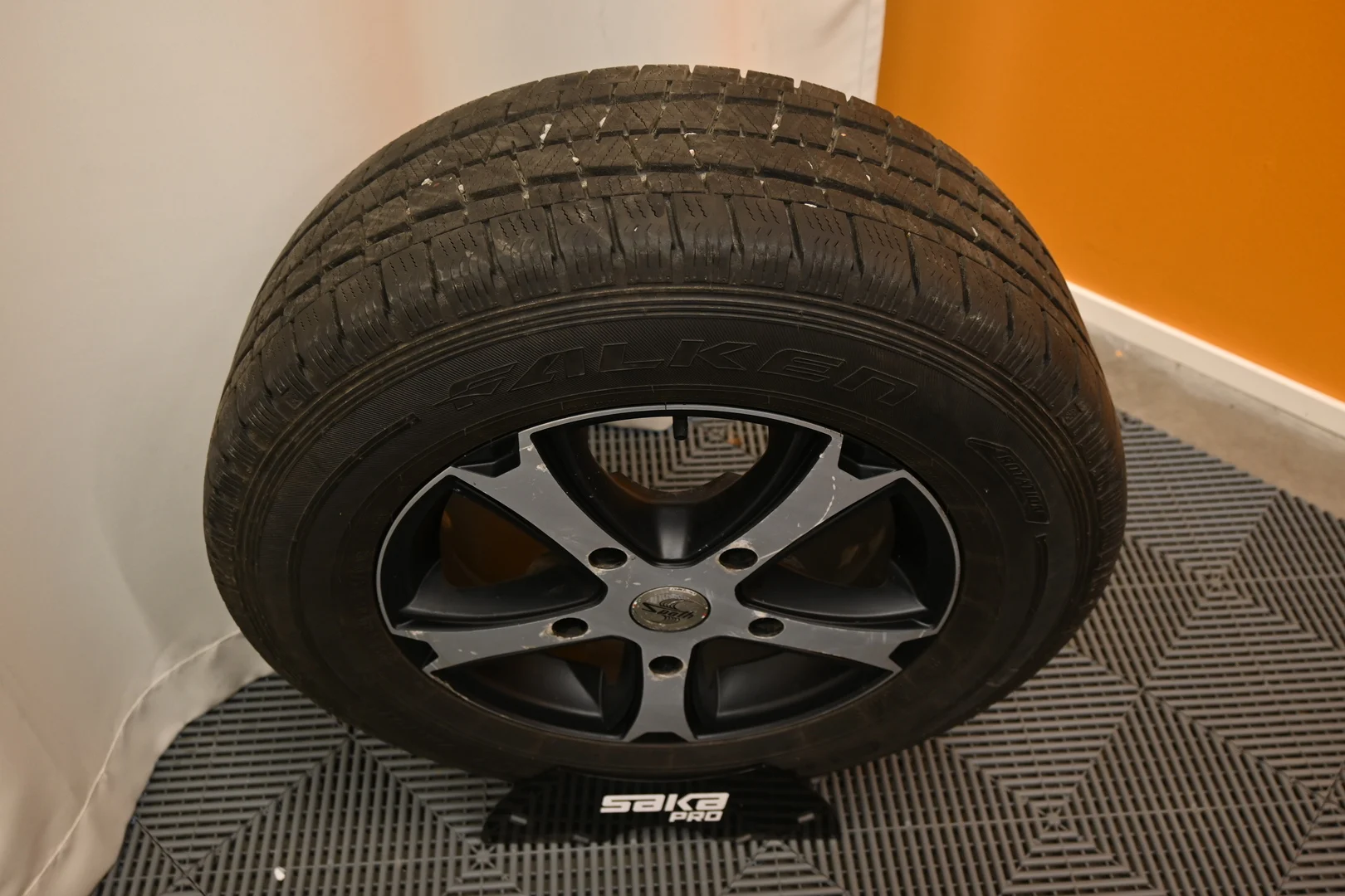 Car Image - LrZHy19HvA4av4QFpSvRo