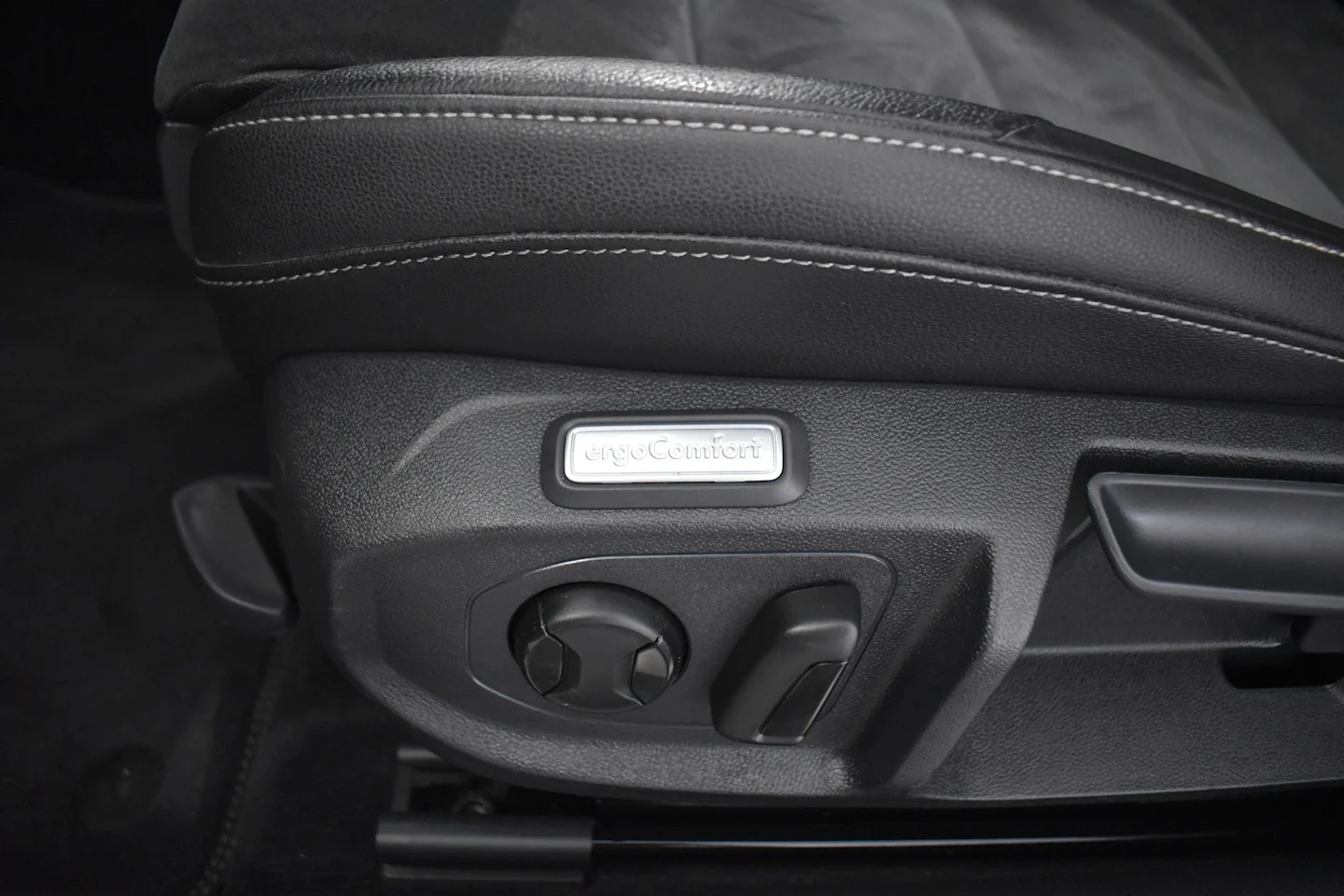 Car Image - 2pai29HWUP5X9I6TNGUslb