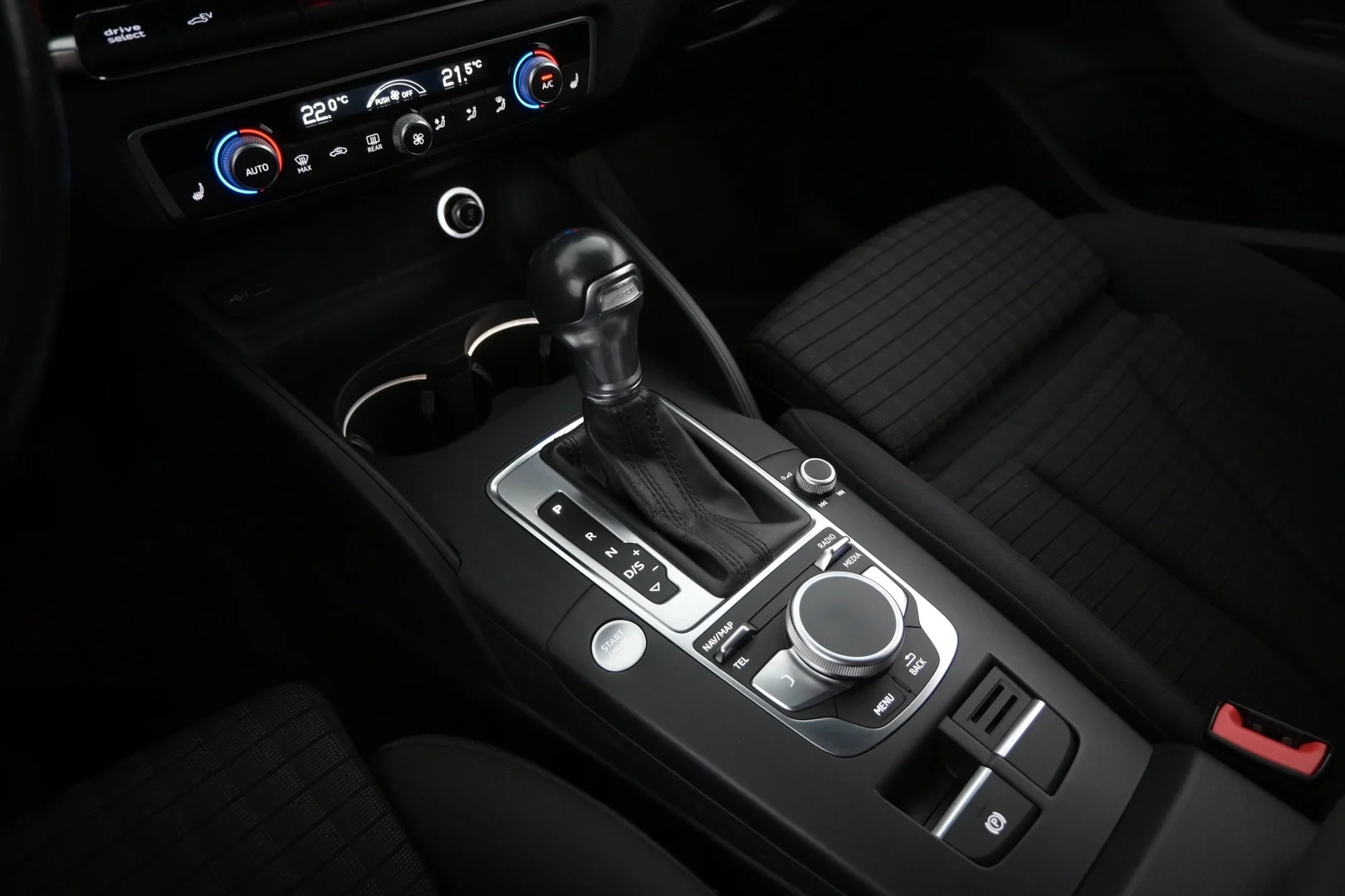Car Image - 2kvzZBTPAZr8dDlwpZAtiB