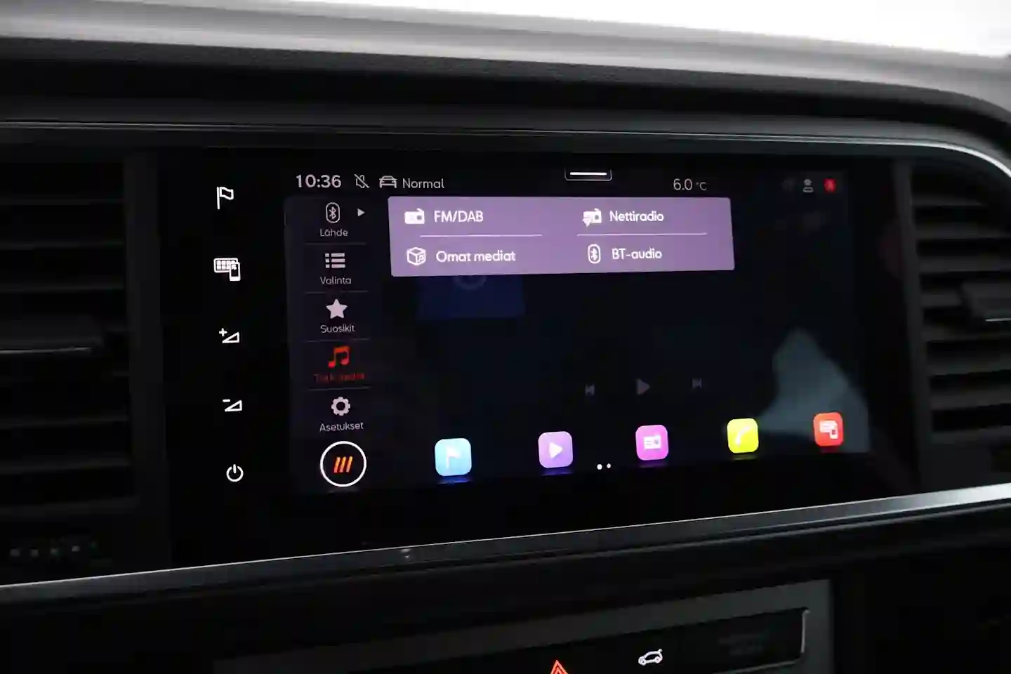 Car Image - 2IDL9CaAIrZQ7dg9oBM20G