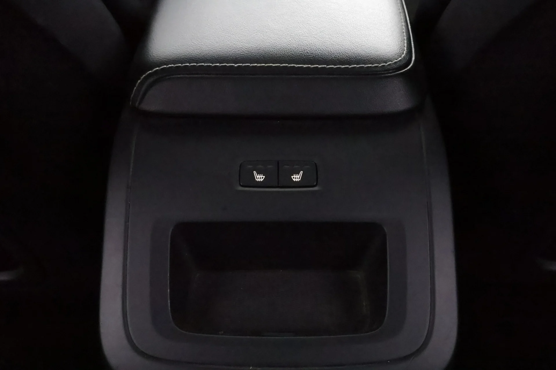 Car Image - 4RMTHSgAm9ww8ImDi7GTg1