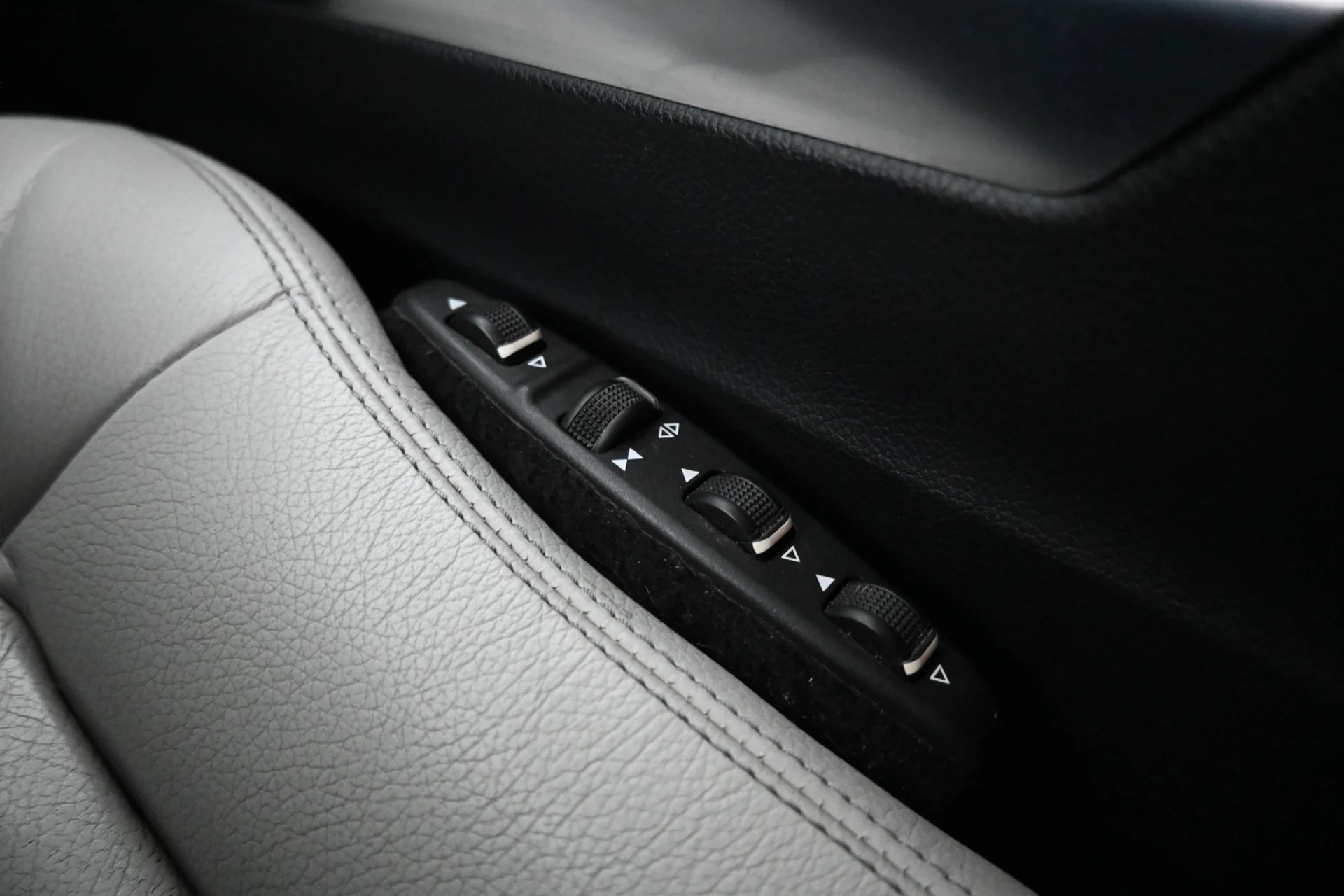 Car Image - 7fiaxOu3z0G1QMSdkim1NO