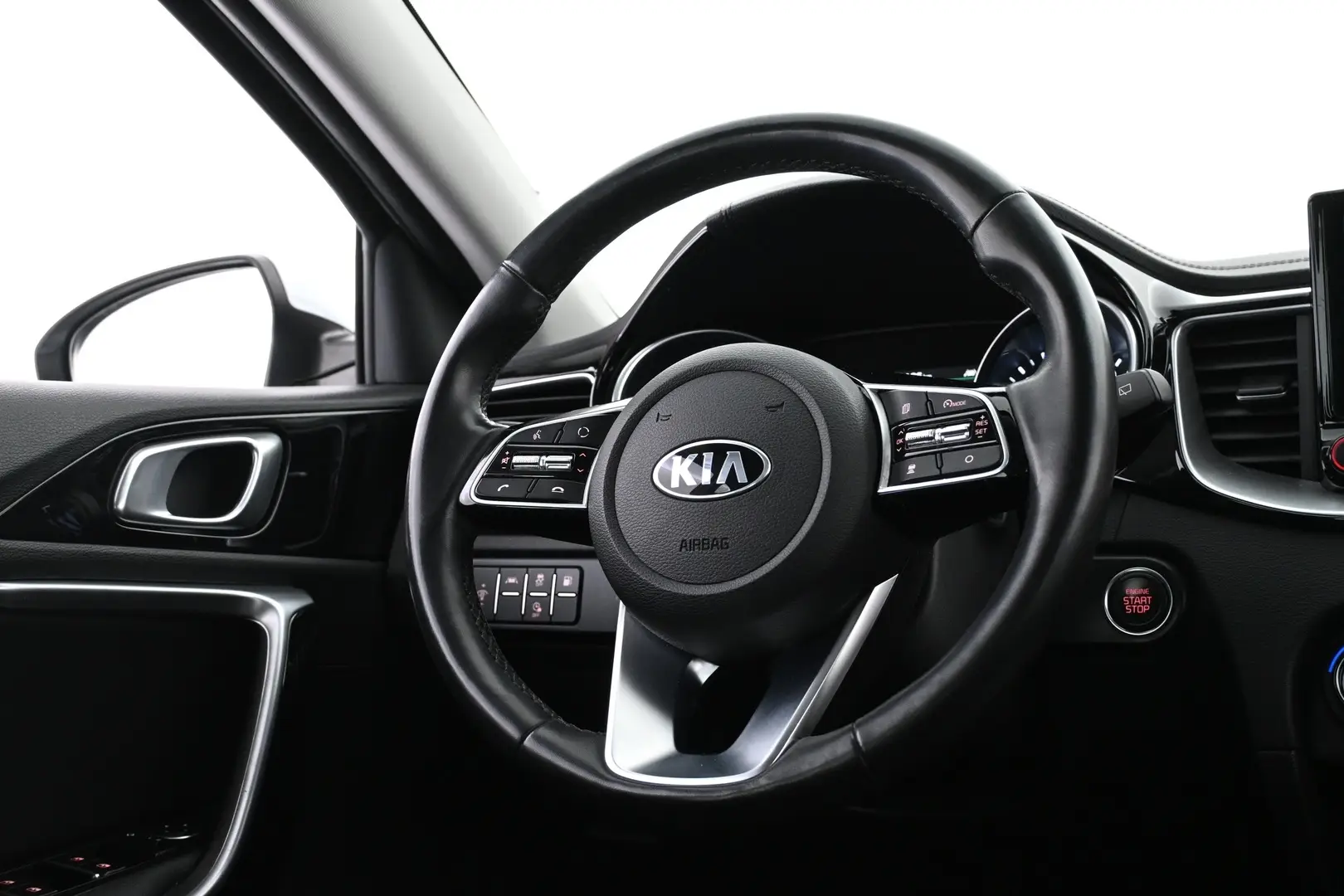 Car Image - 676MWXkaZsvQ5gc67kn1b7