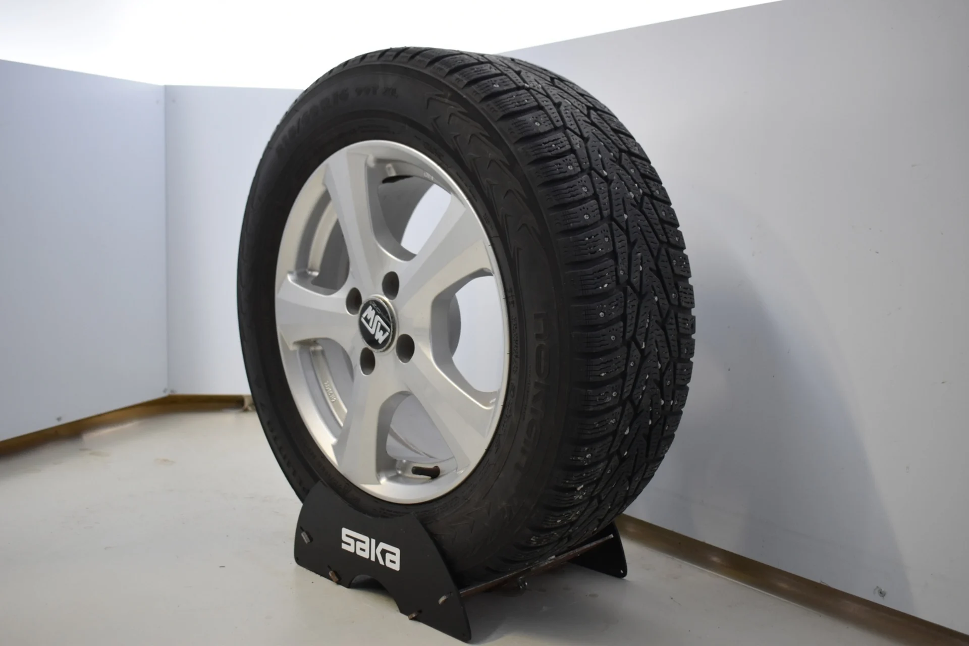 Car Image - 4fQQPI9NIF3ZzcImwI4ZBE