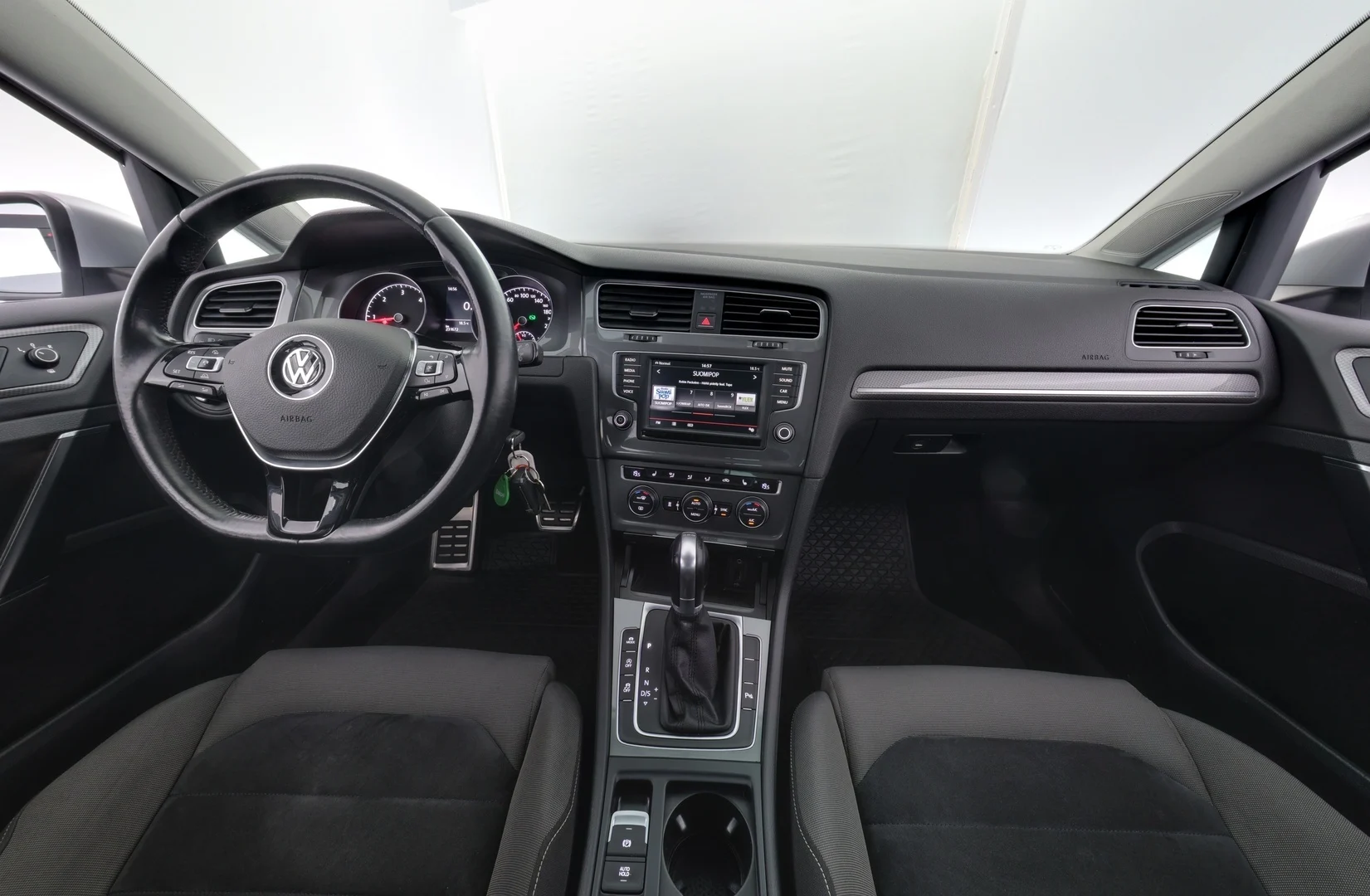 Car Image - 2M7NL4gGvL4wyfDjOTTXE1