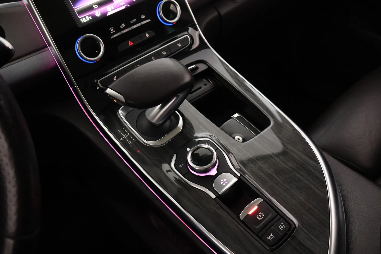 Car Image - 2WF7X6Wsj9reUjda8CYqwN