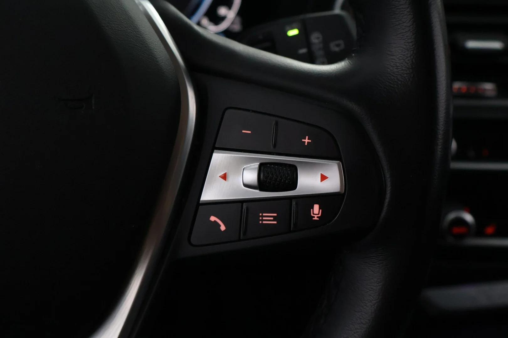 Car Image - 5K8eEA1Iq8a7DrGbOpi5Gf