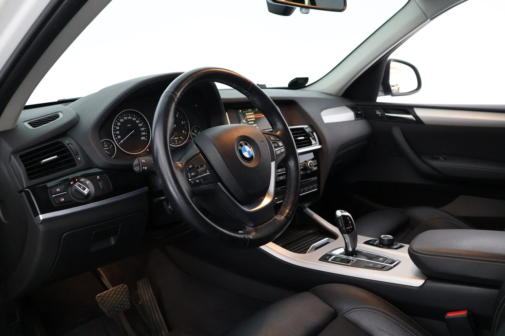 Car Image - 5LyDYvqSSVmjGGdexGcQyD