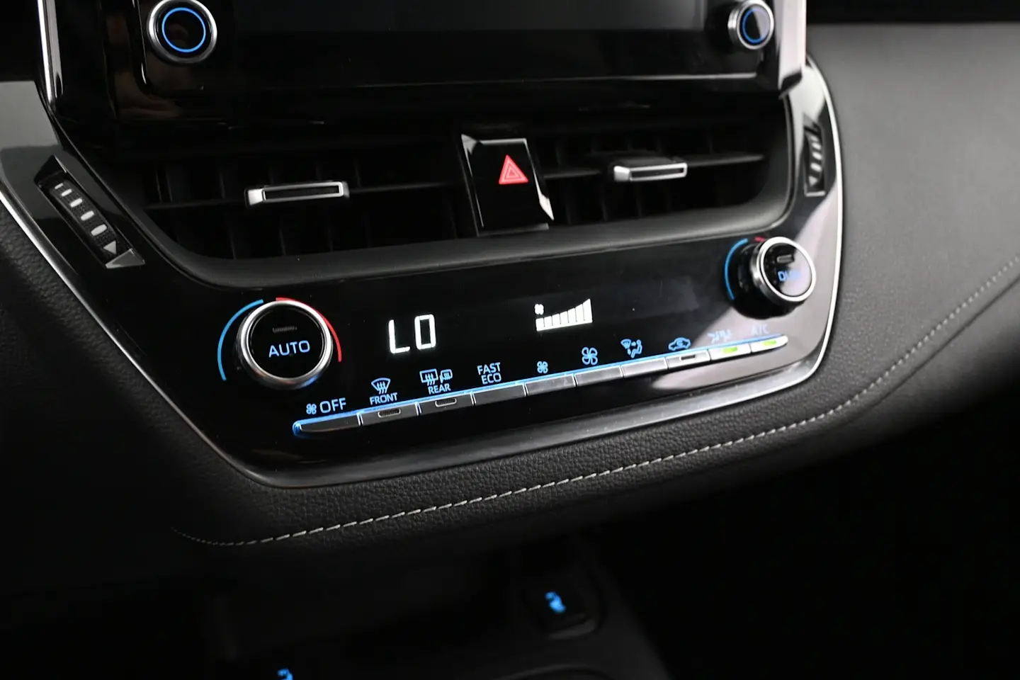 Car Image - vTn0876vY5f5BX4aSxz1J