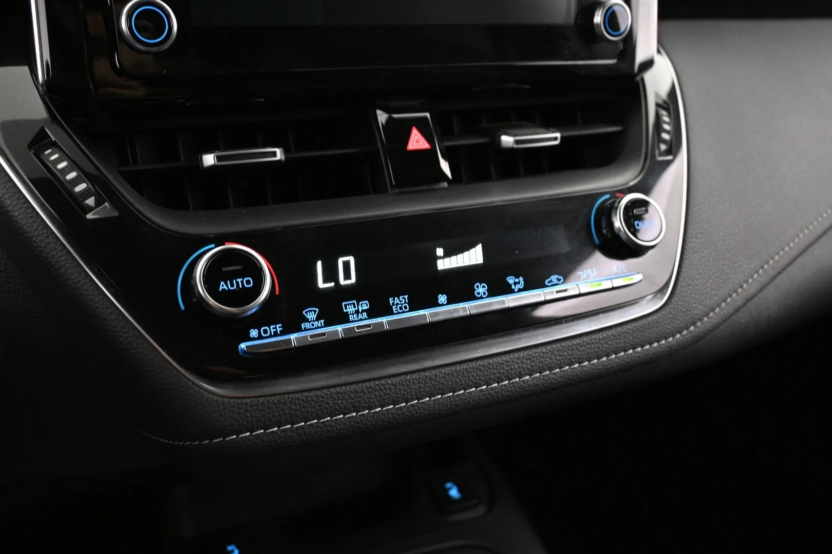 Car Image - vTn0876vY5f5BX4aSxz1J