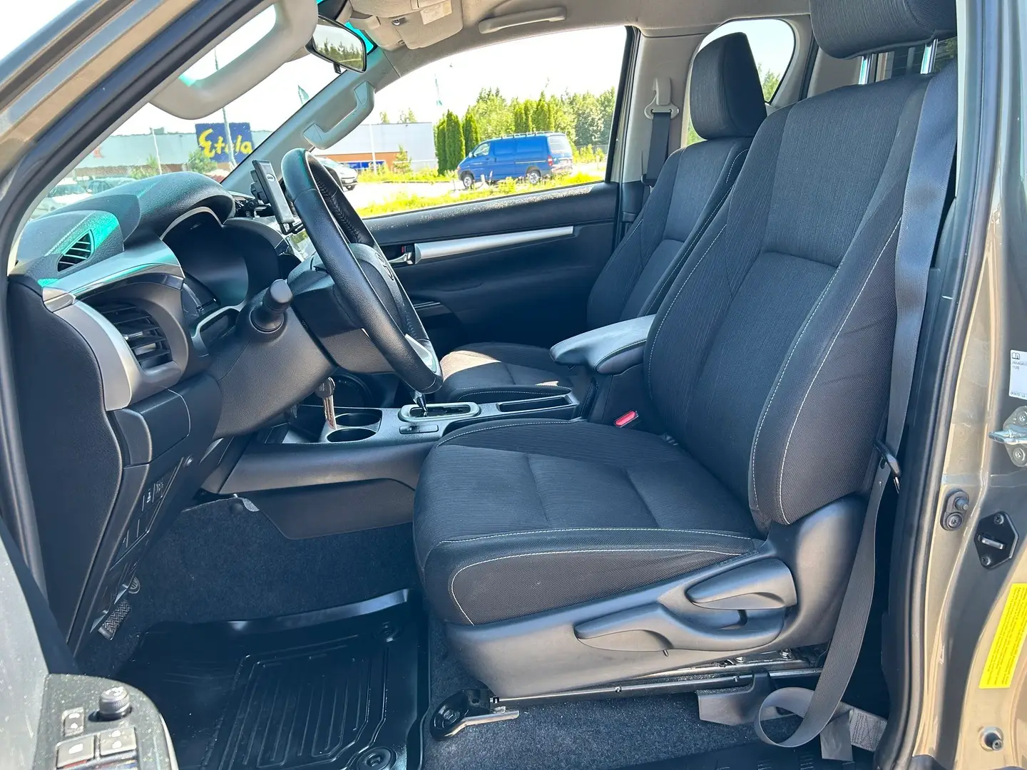Car Image - 7u5rIDJ4QDF6rU6d7WVlTN