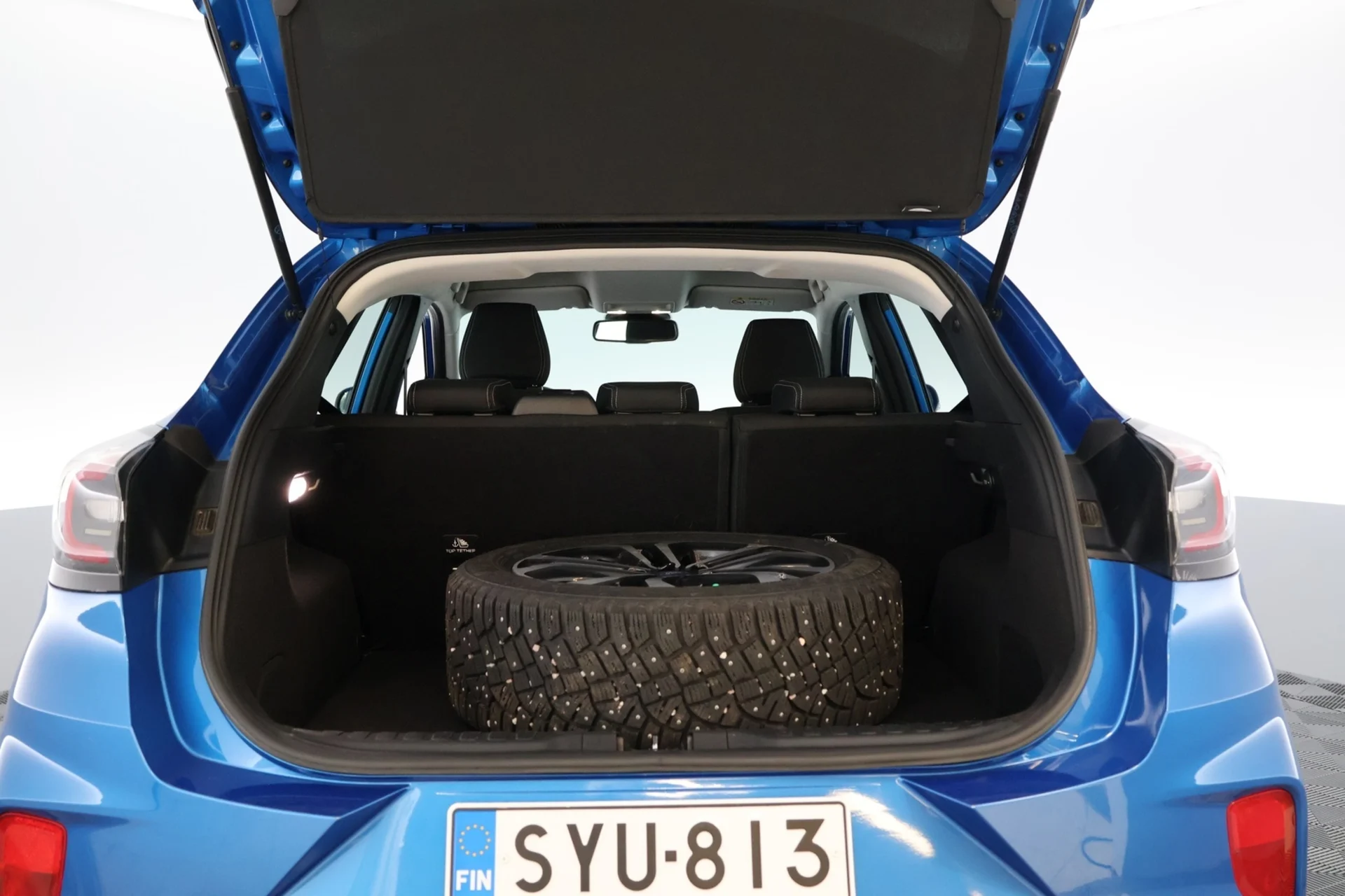 Car Image - 2zQE2SRdbljJZNsakQb9di