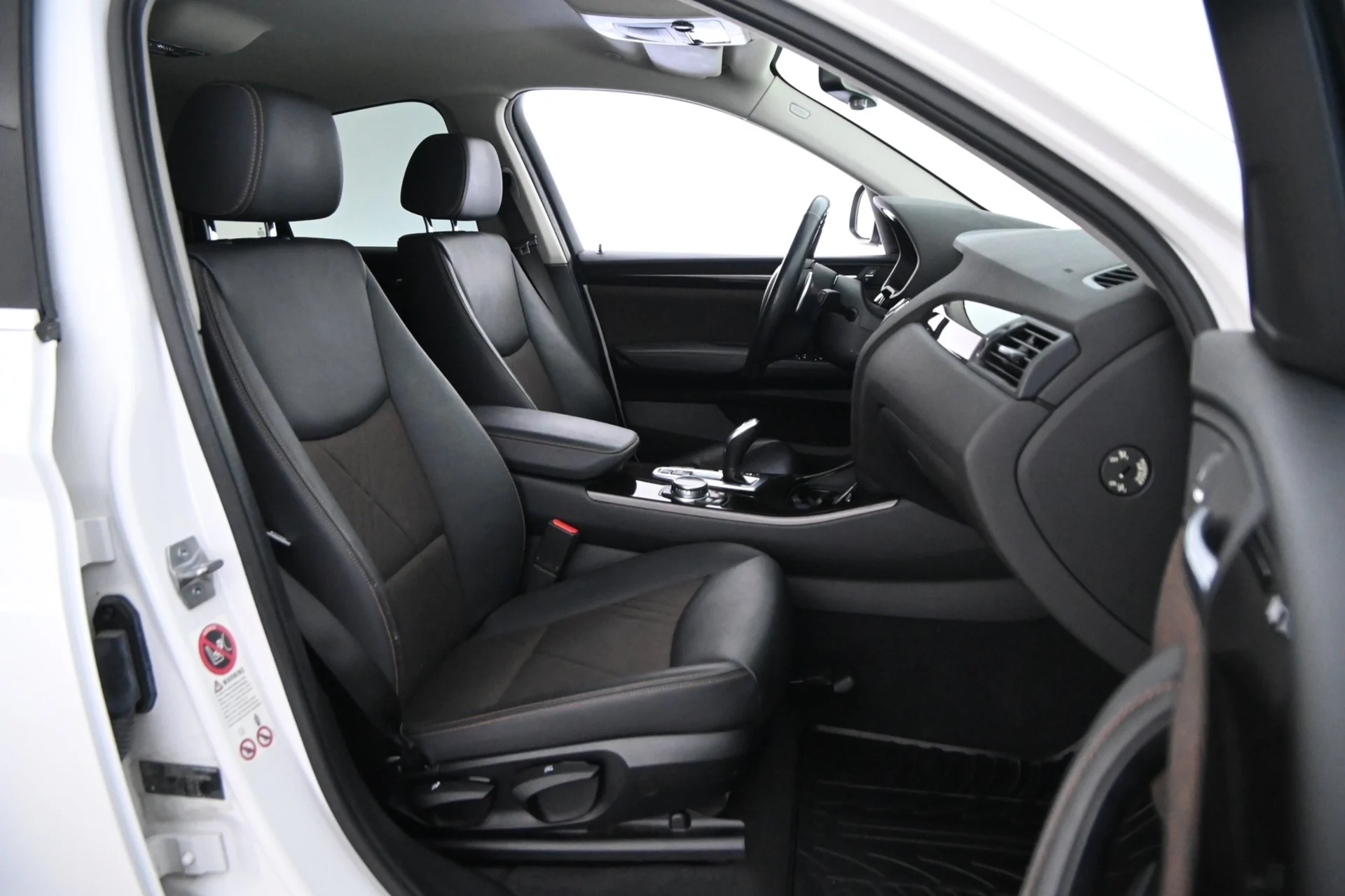 Car Image - 7IgH8GqCUIBMTnvSOJ98lR