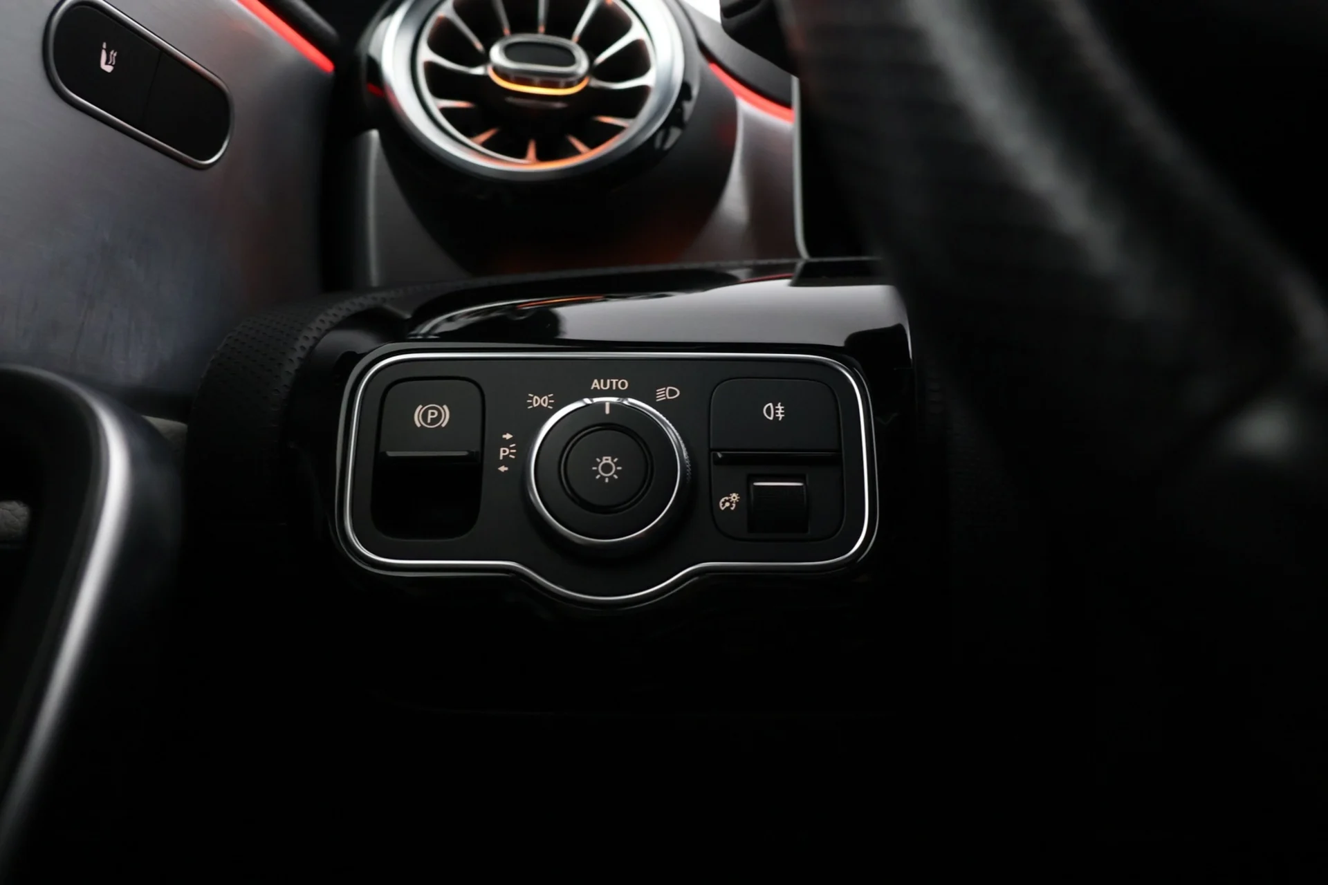 Car Image - 4t8BaXmADKK4dygrDnIgSL