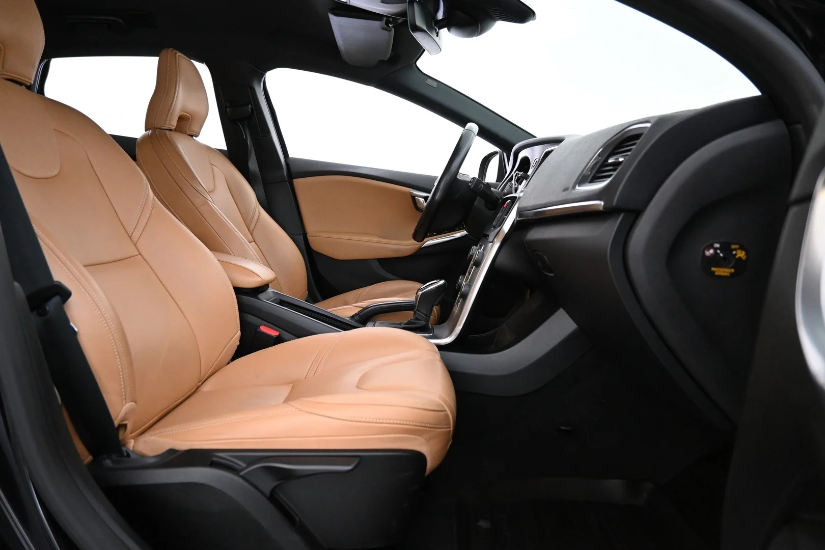 Car Image - 1AVFHJdAd02kDrYJgHkTBz