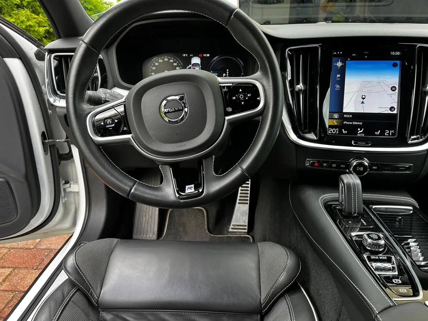 Car Image - 2FUlY5gytT7P2KQCFf99Nx