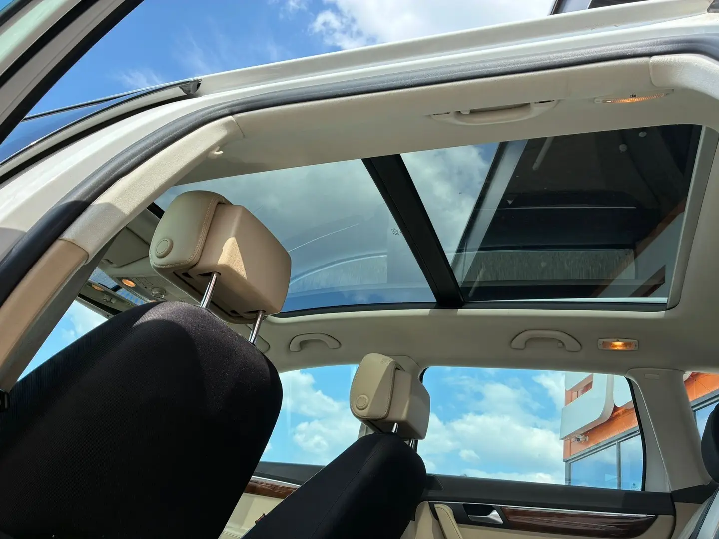 Car Image - 1WgZbmDkC0BxurhdIMASfk