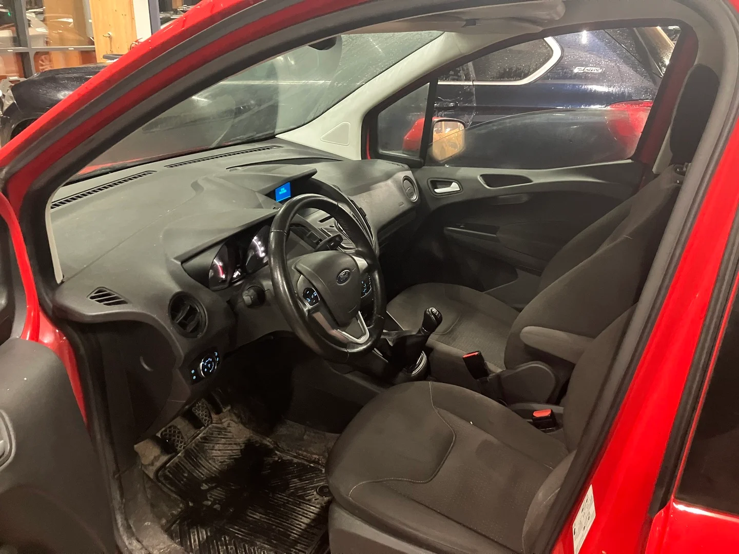 Car Image - 7ImO1XC7Yxyujx3bydFeTi