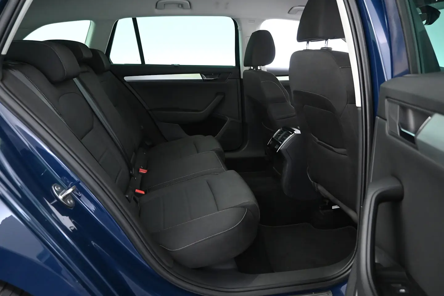 Car Image - 7Gl8gUIxWy4PEYteiOrI8B