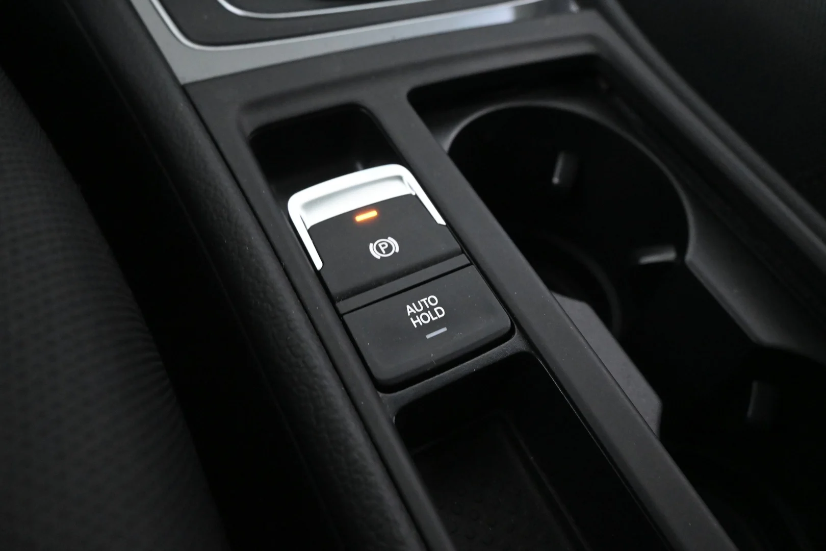 Car Image - 2MCyHiV4Wq3RFJVuyLsZyK
